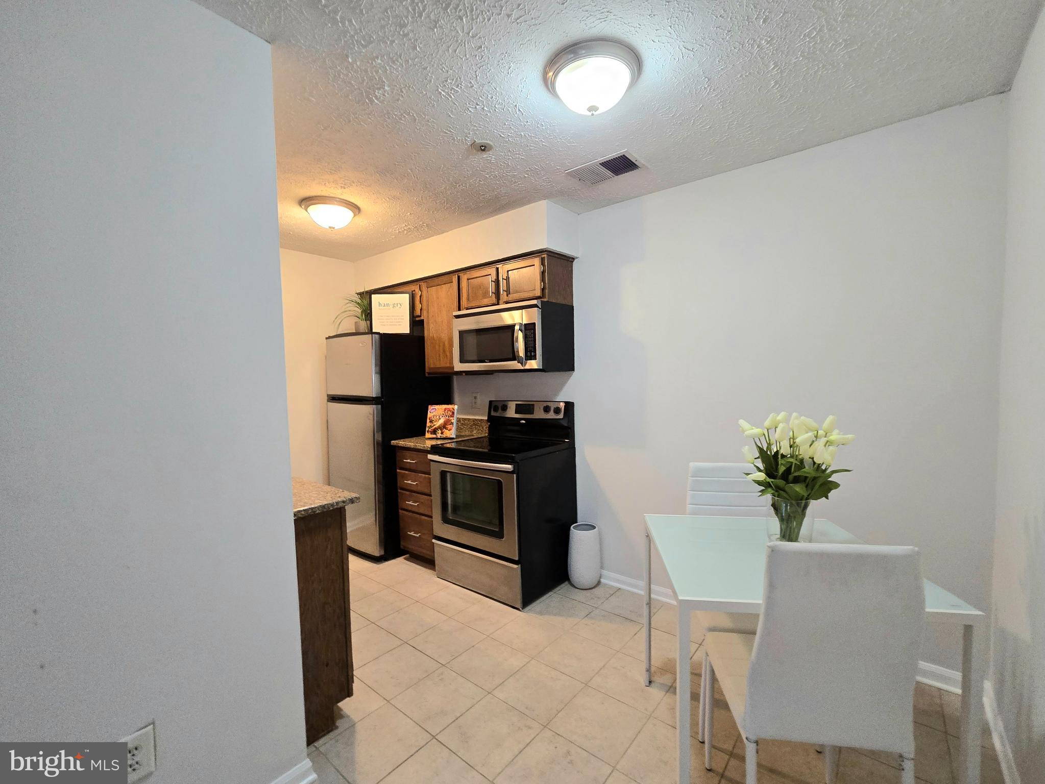 ROCKBURN COMMONS II - Residential