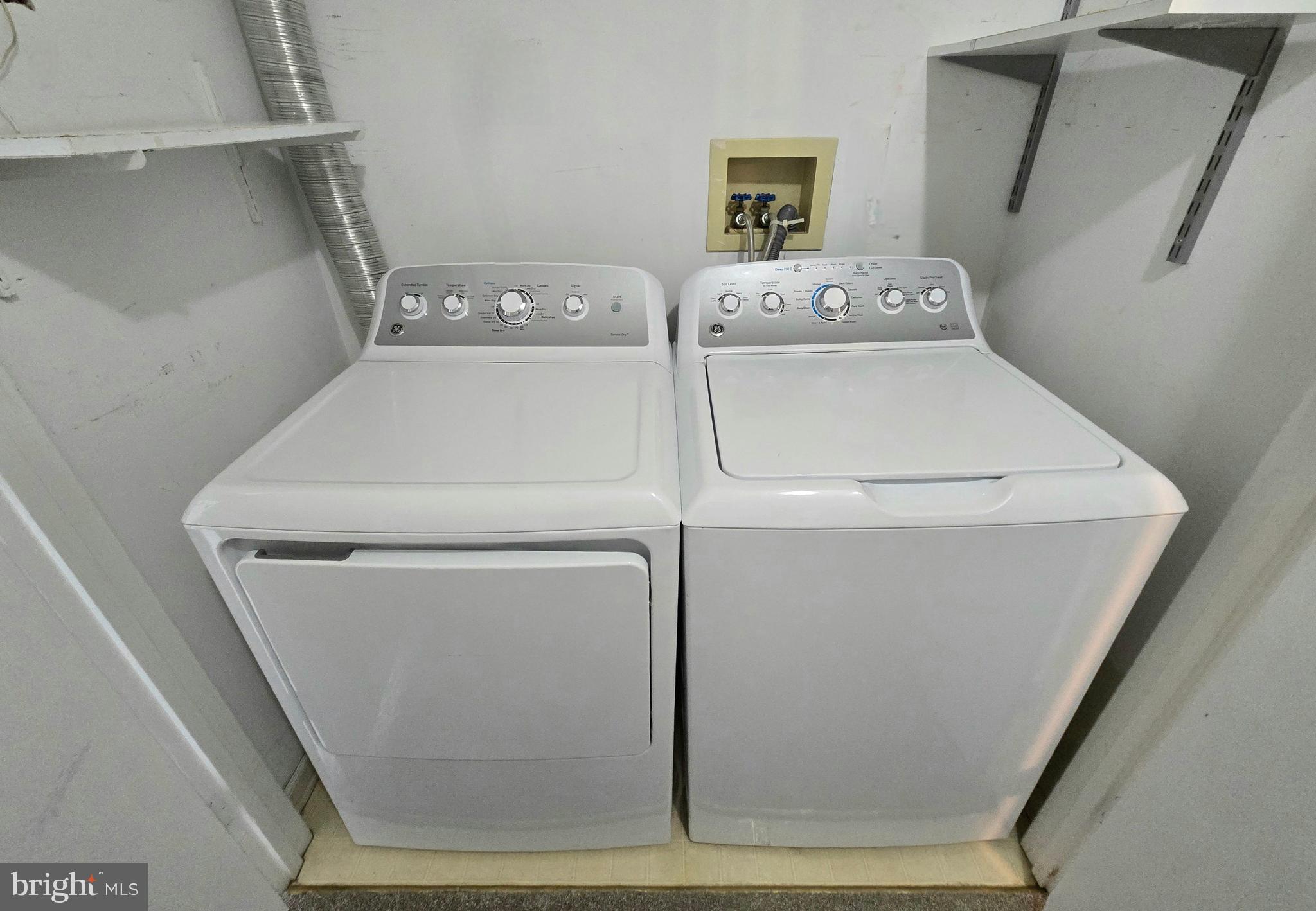 ROCKBURN COMMONS II - Residential