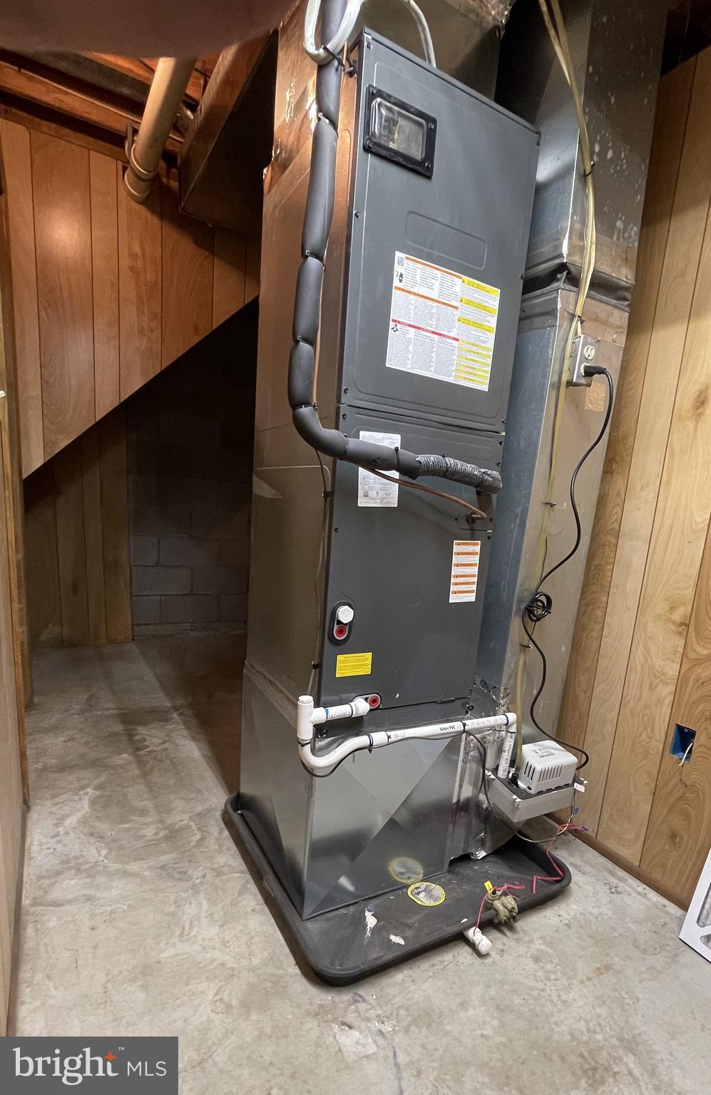 LANGLEY EAST - Residential