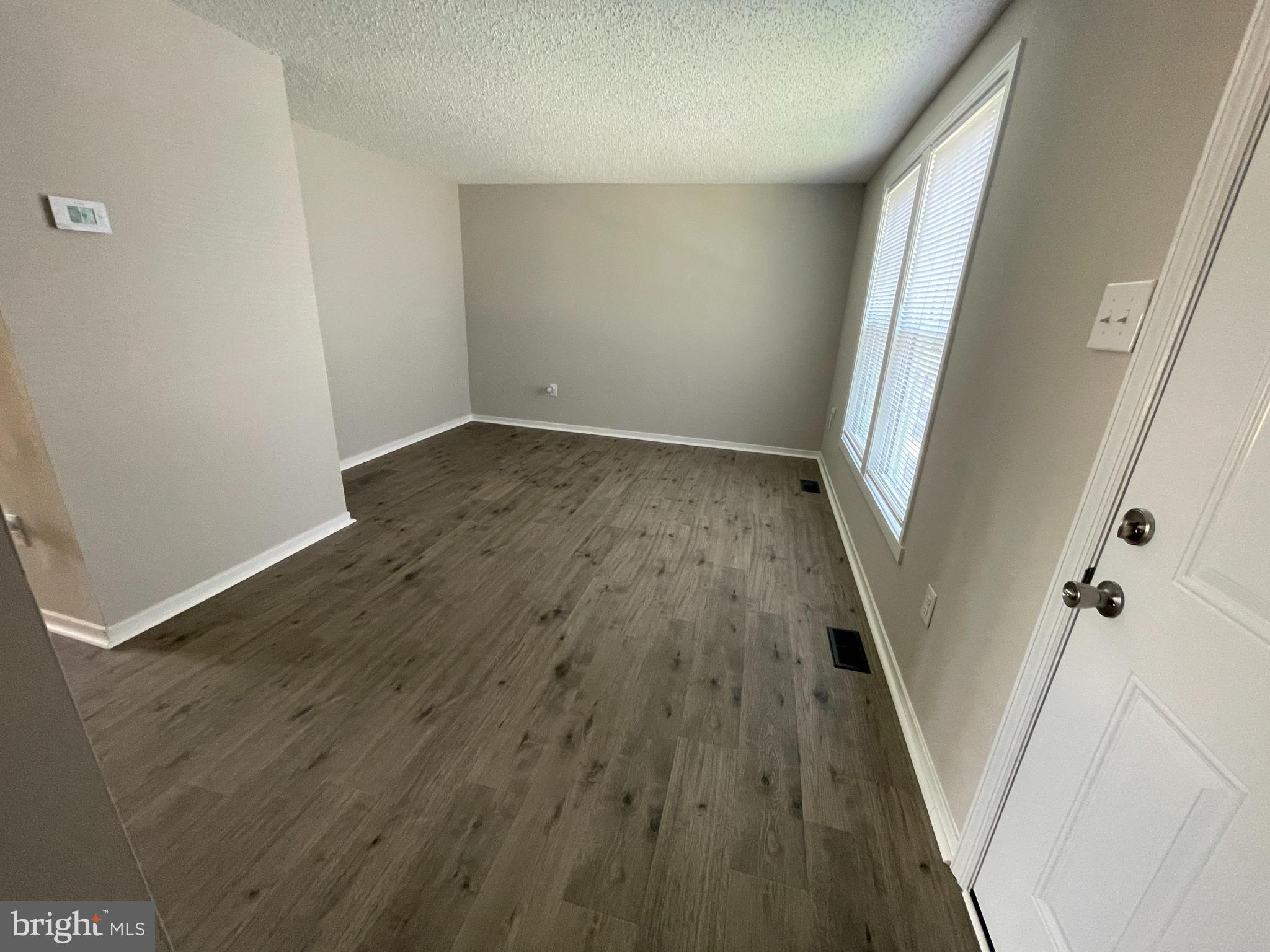 LANGLEY EAST - Residential