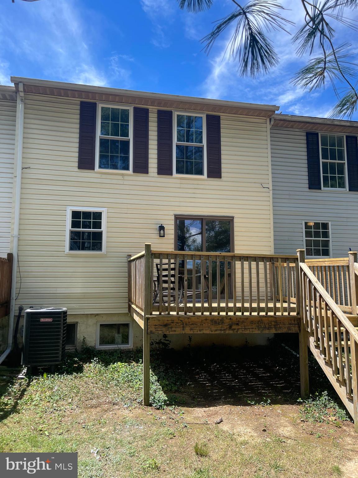 LANGLEY EAST - Residential