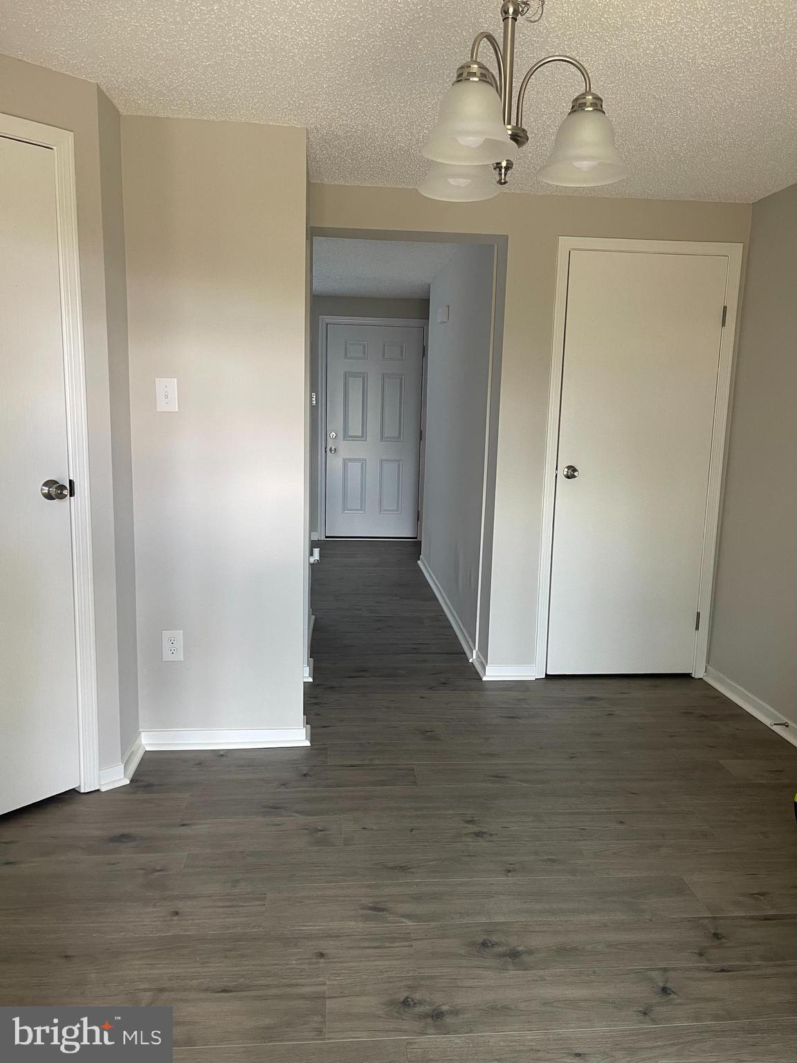 LANGLEY EAST - Residential