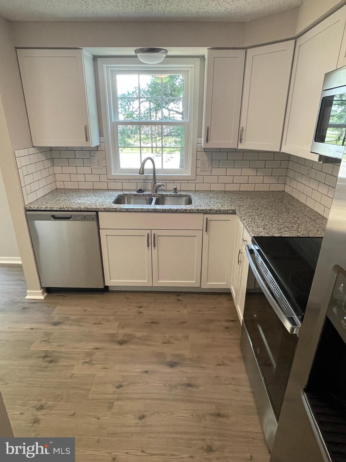 LANGLEY EAST - Residential