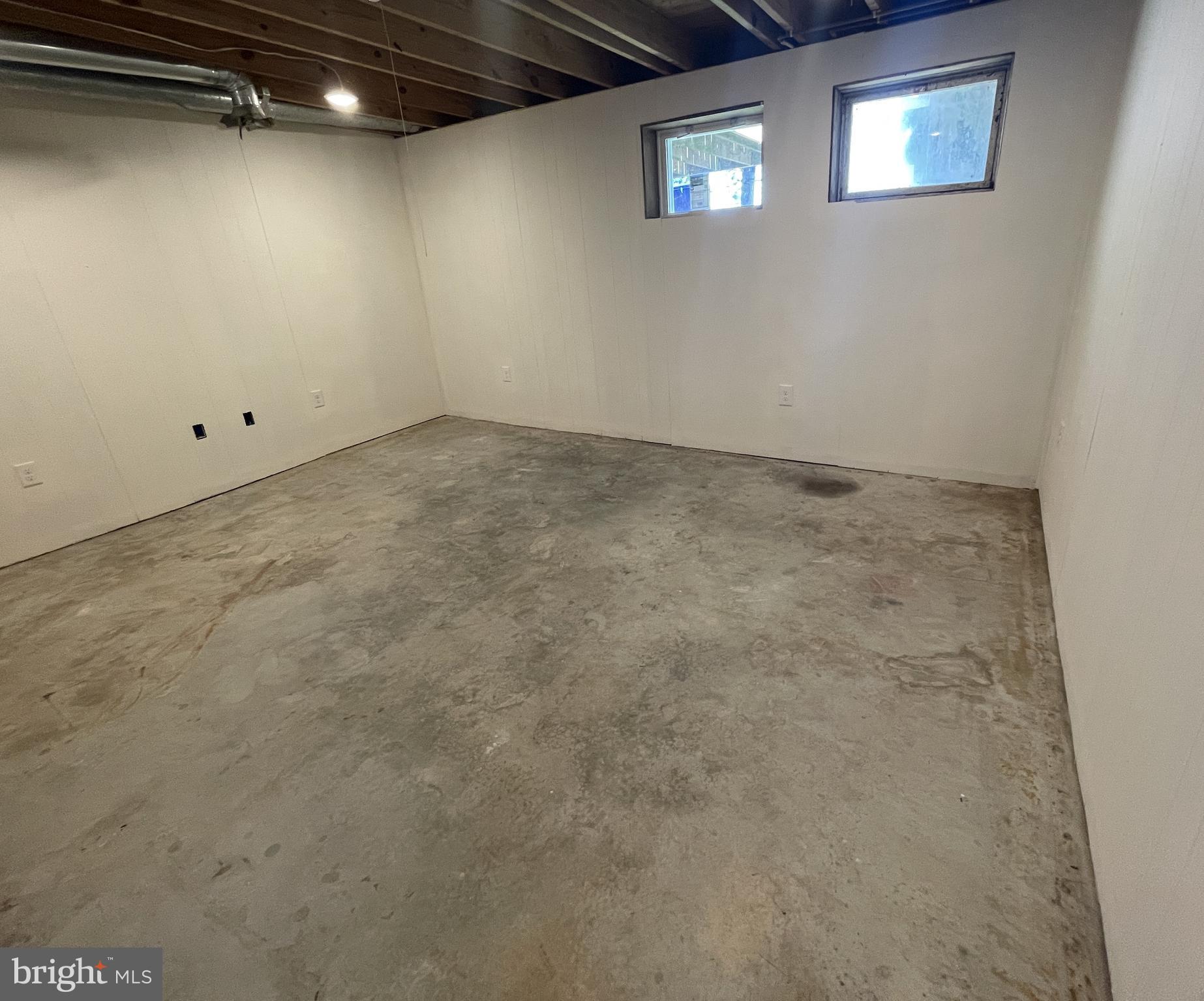 LANGLEY EAST - Residential