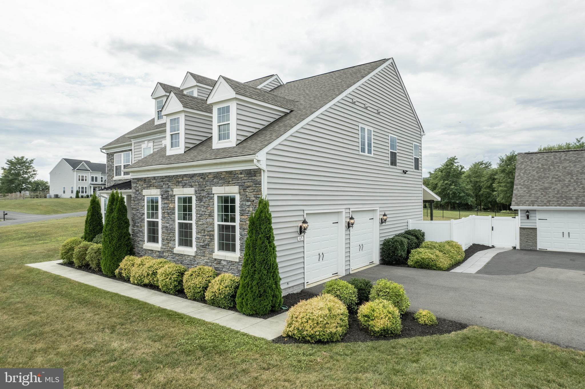 RIDGES OF TUSCARORA - Residential