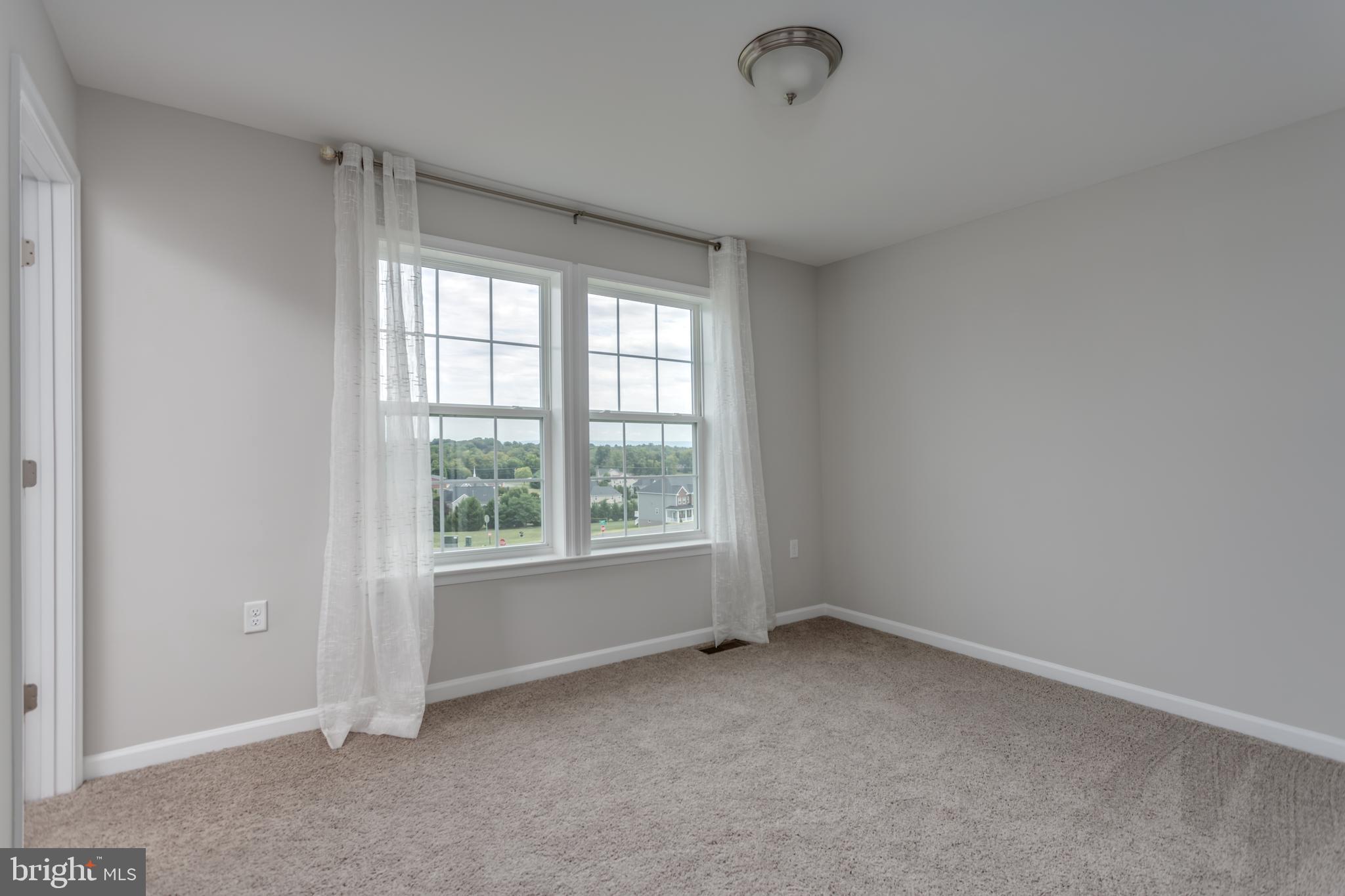 RIDGES OF TUSCARORA - Residential