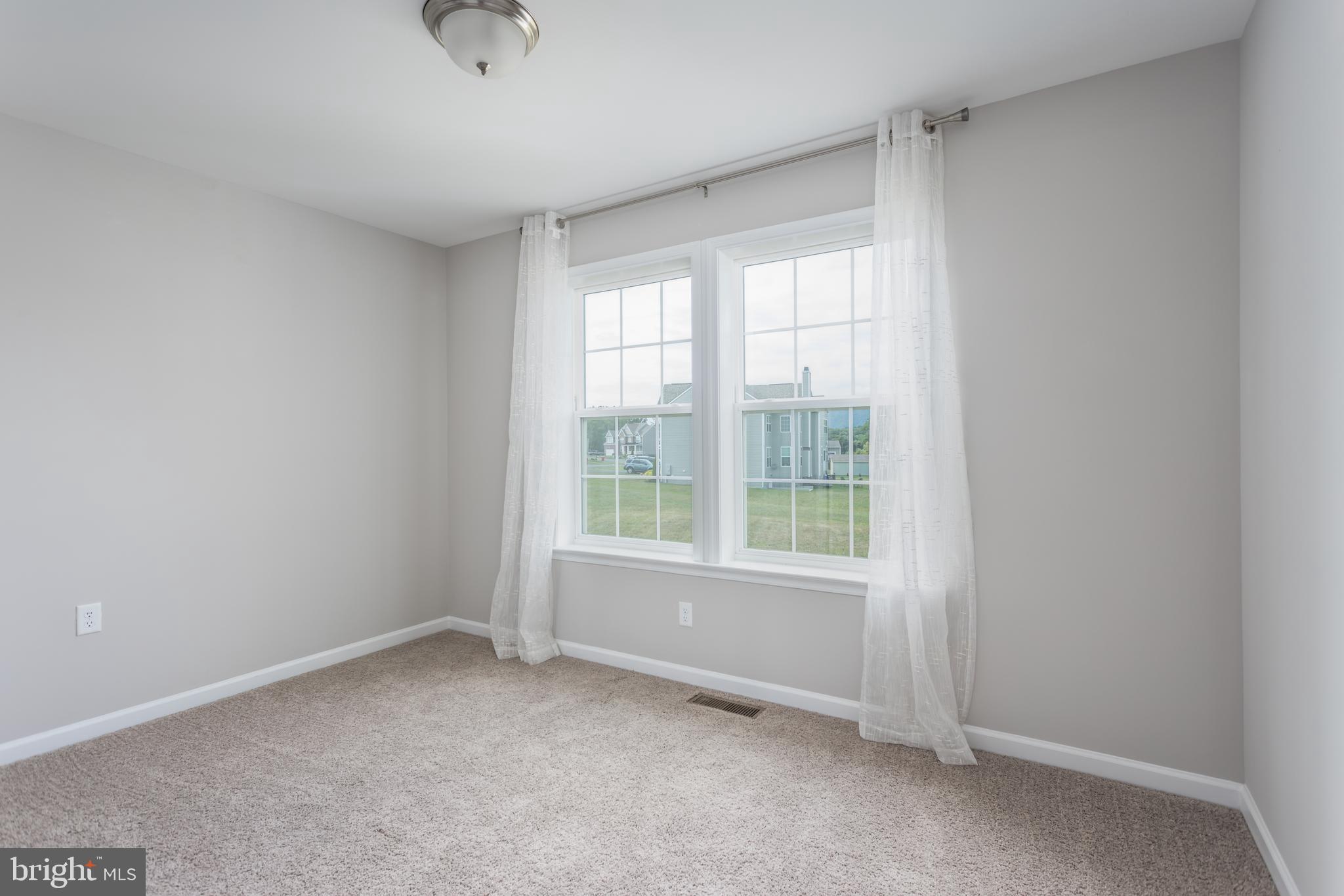 RIDGES OF TUSCARORA - Residential