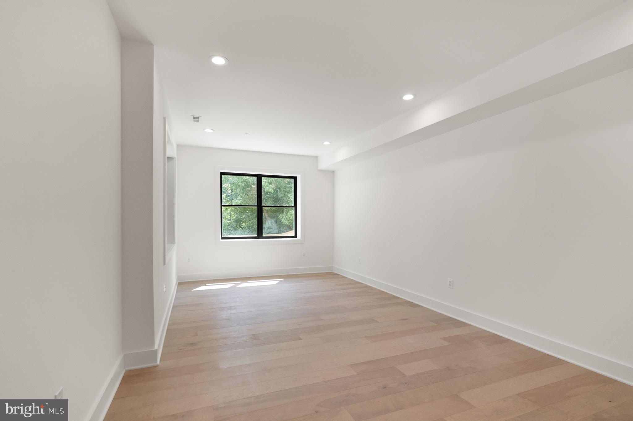 PARKWOOD - Residential