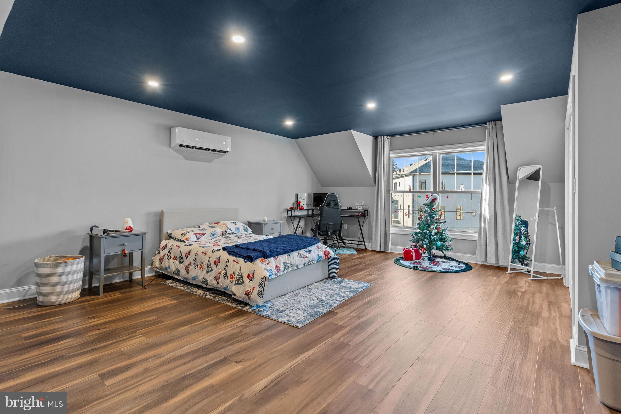 INVERNESS - Residential