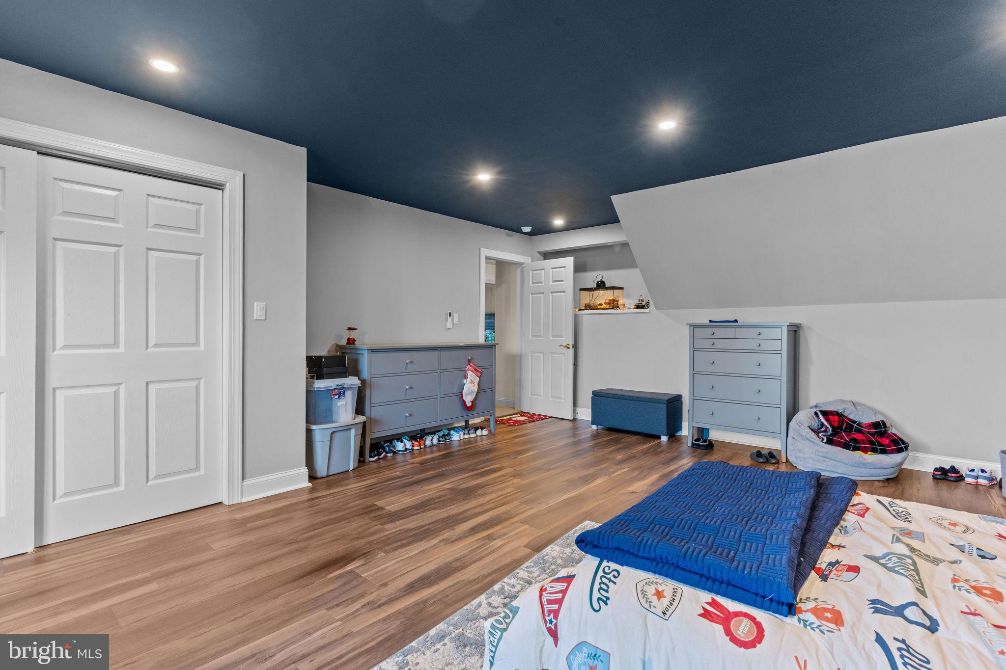 INVERNESS - Residential