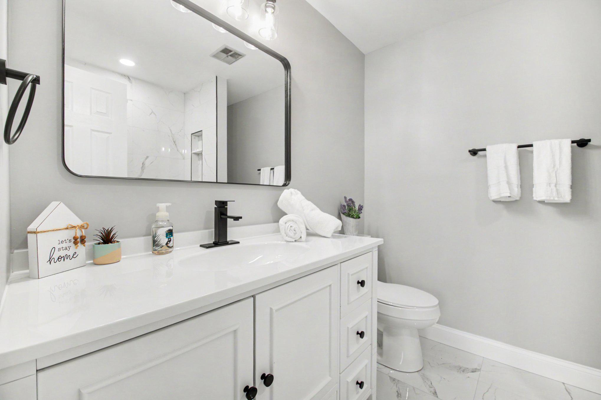 DULLES PARK TOWNHOUSES - Residential