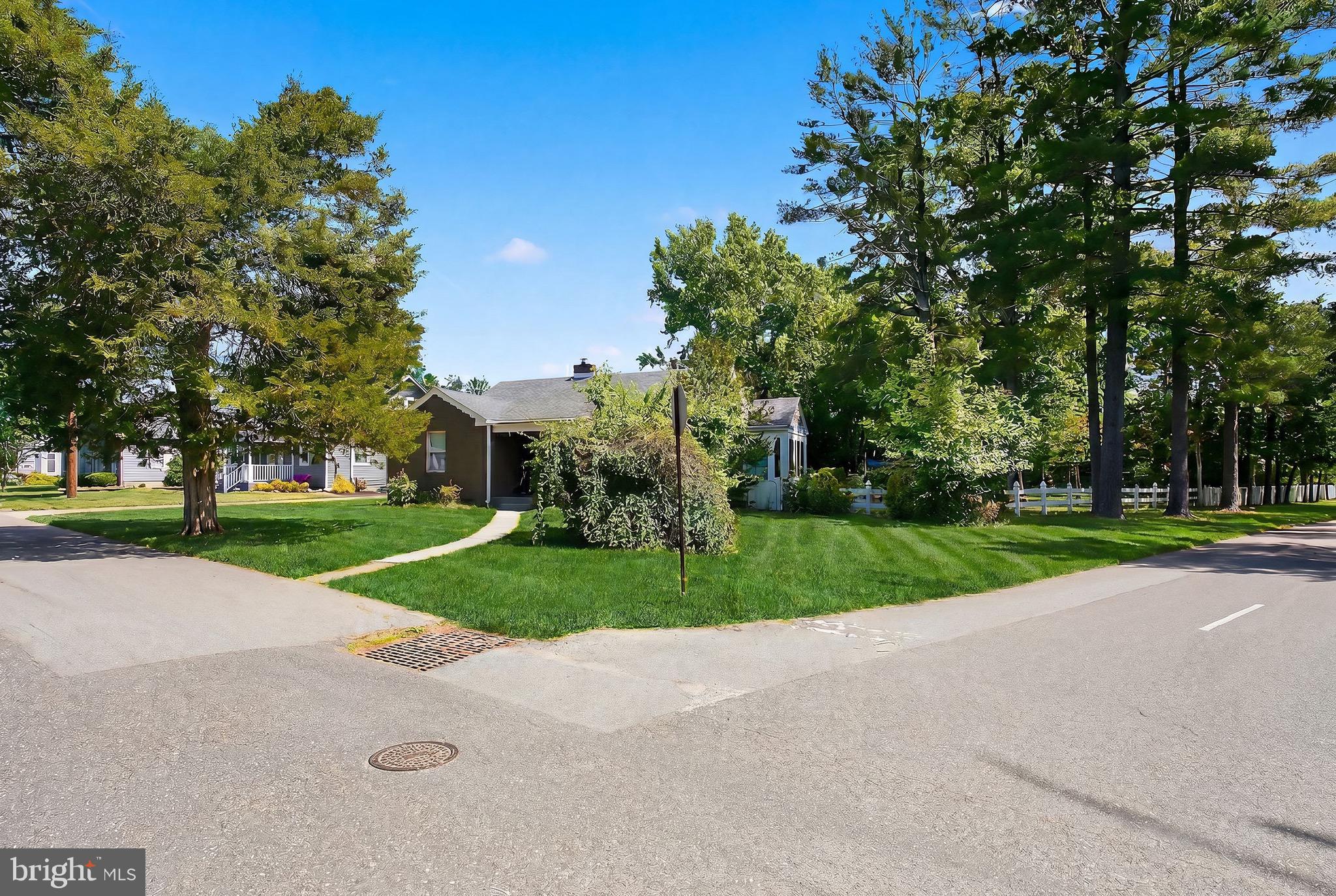 28 TWIN DRIVE