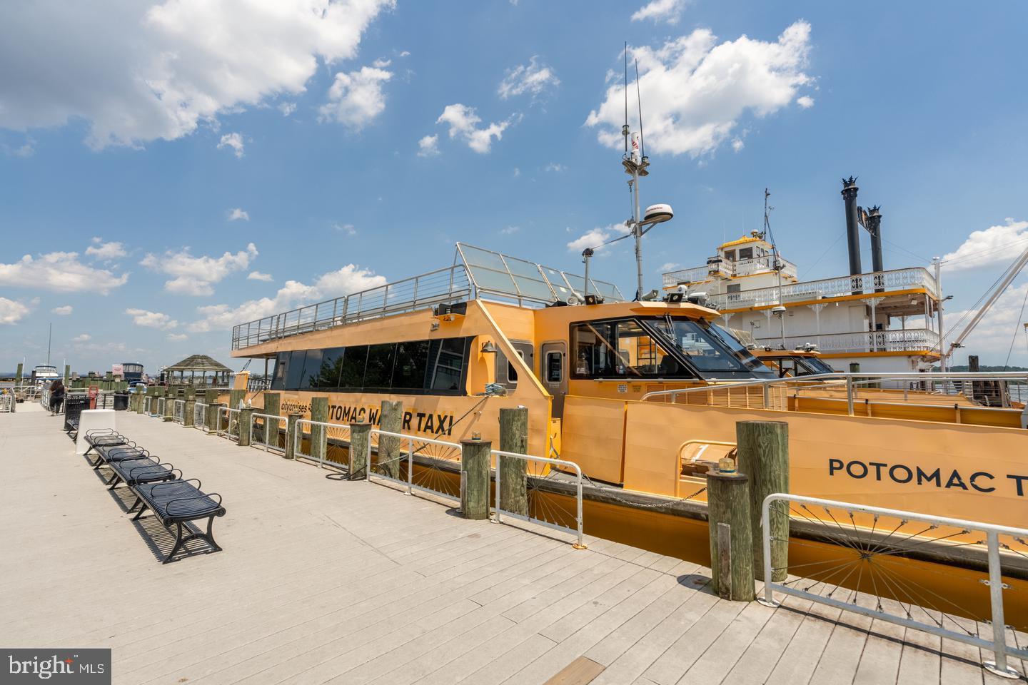 NATIONAL HARBOR - Residential