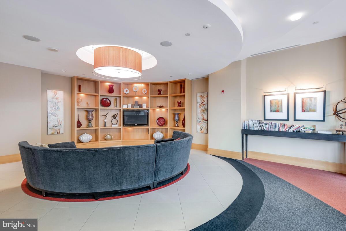 NATIONAL HARBOR - Residential