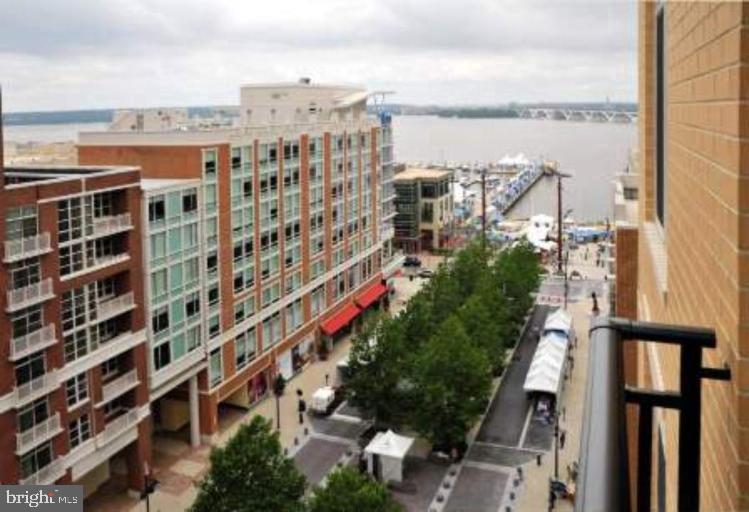 NATIONAL HARBOR - Residential