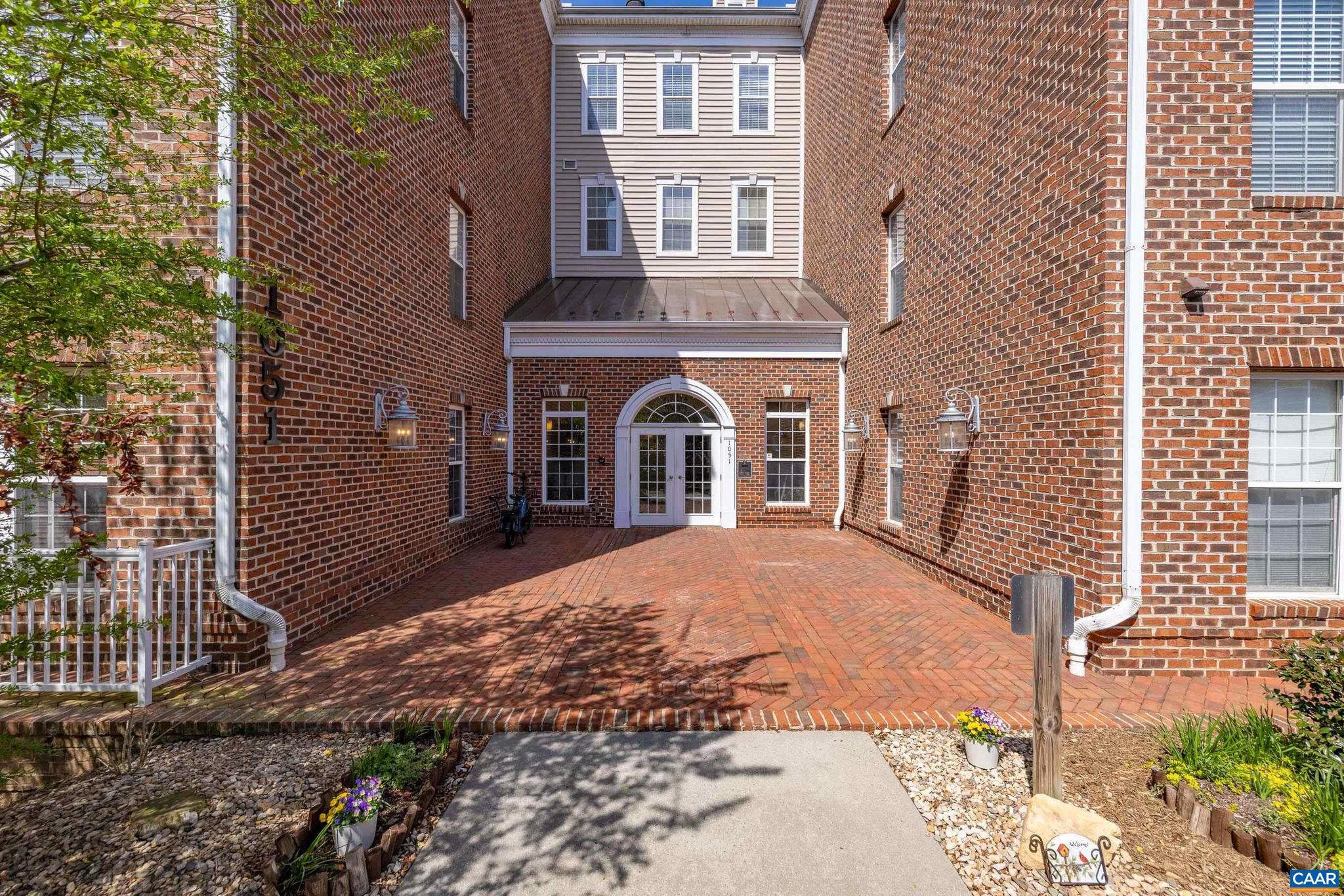 1051 GLENWOOD STATION LN 102