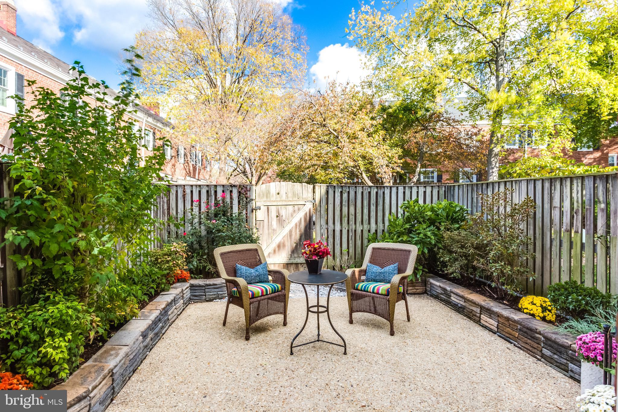 FAIRLINGTON - Residential