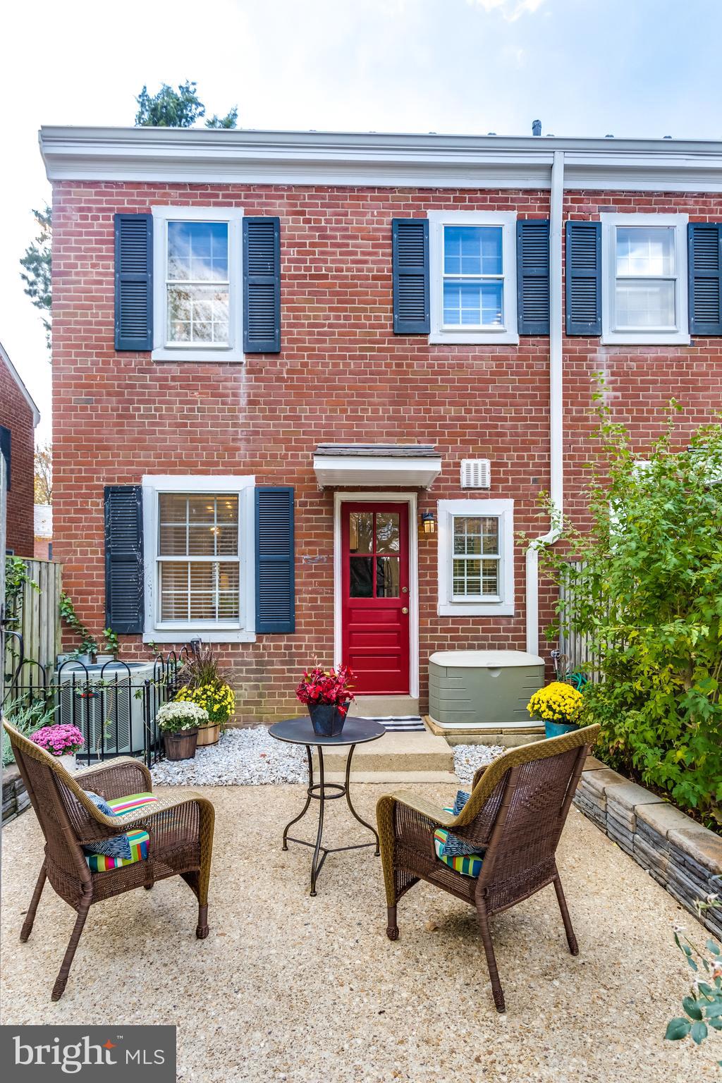 FAIRLINGTON - Residential