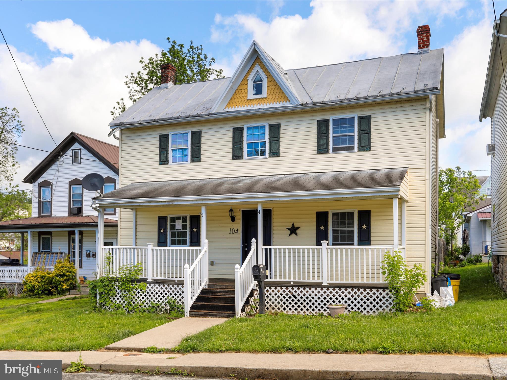 104 W HIGH STREET