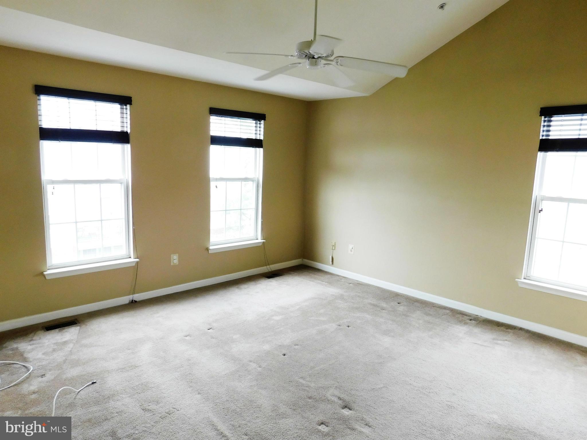 WOODVIEW VILLAGE WEST - Residential