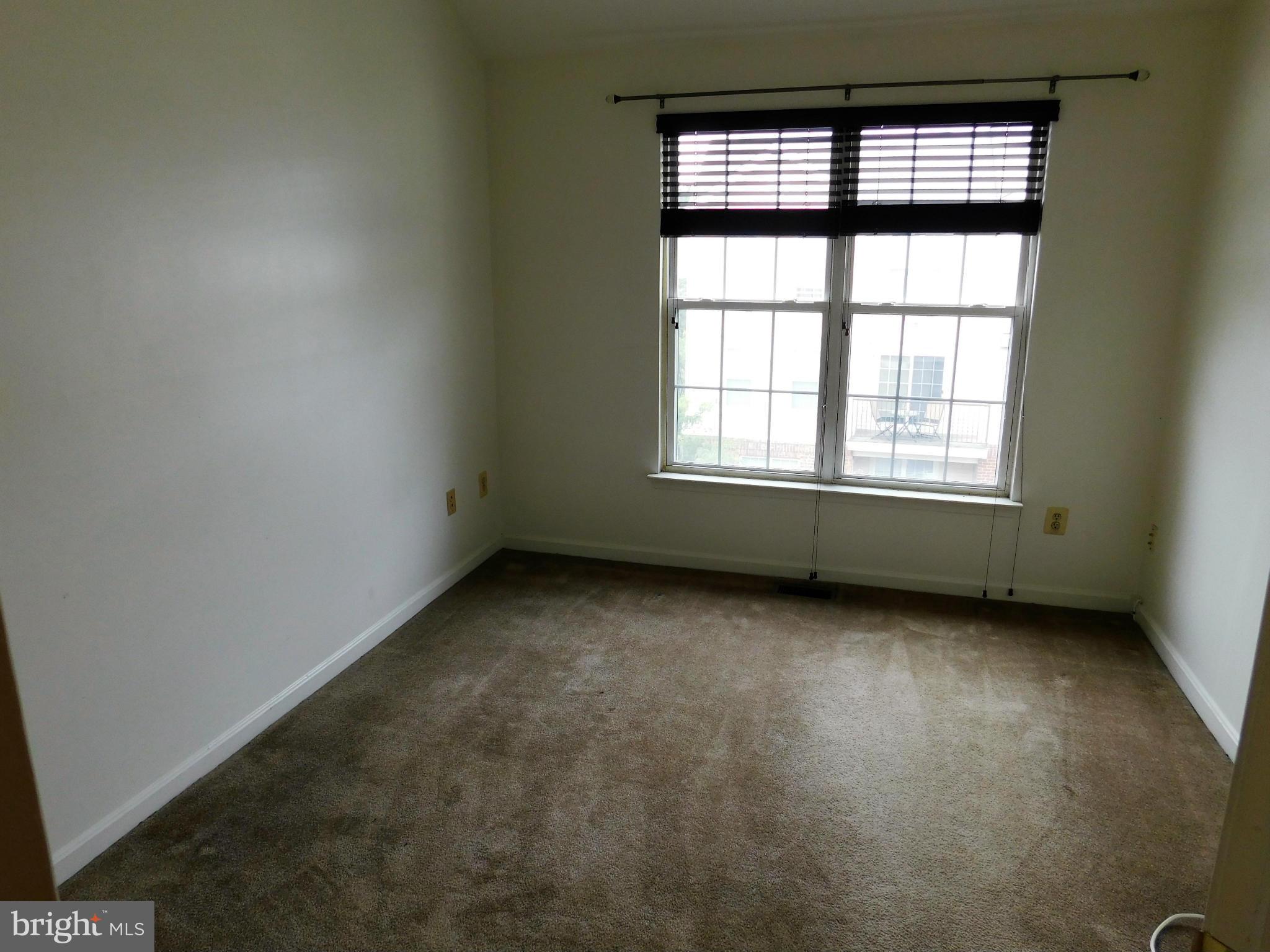 WOODVIEW VILLAGE WEST - Residential