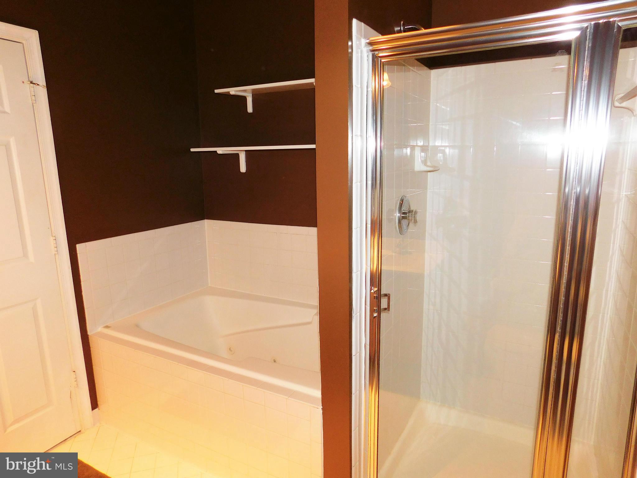 WOODVIEW VILLAGE WEST - Residential