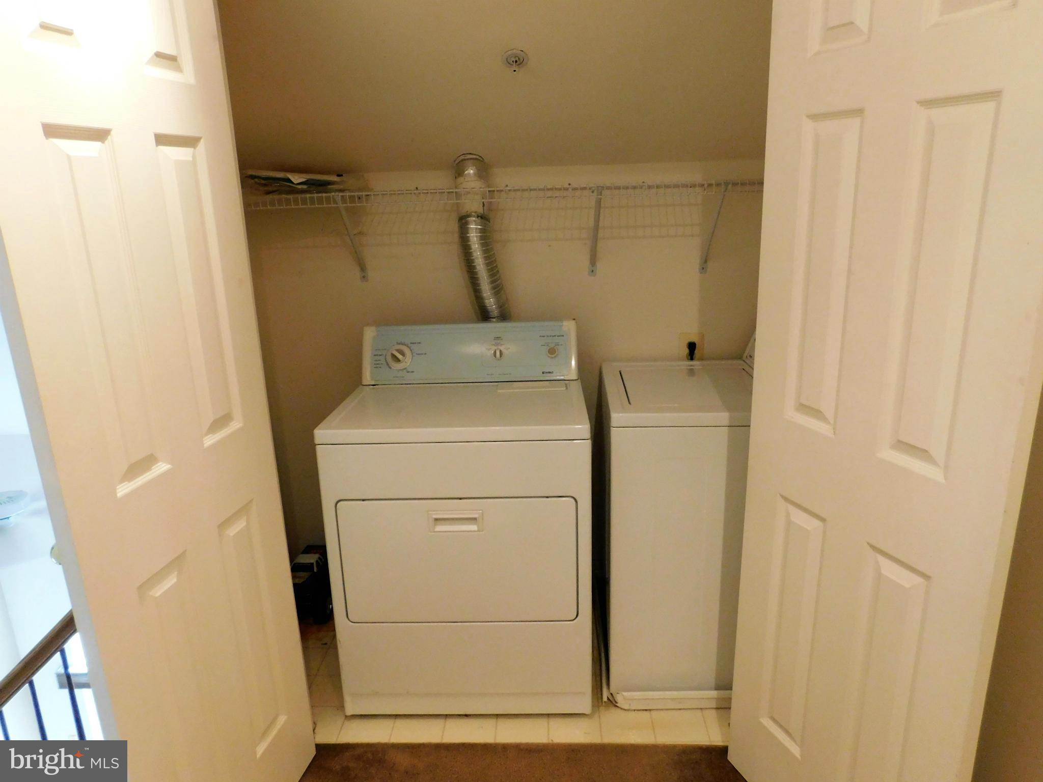 WOODVIEW VILLAGE WEST - Residential