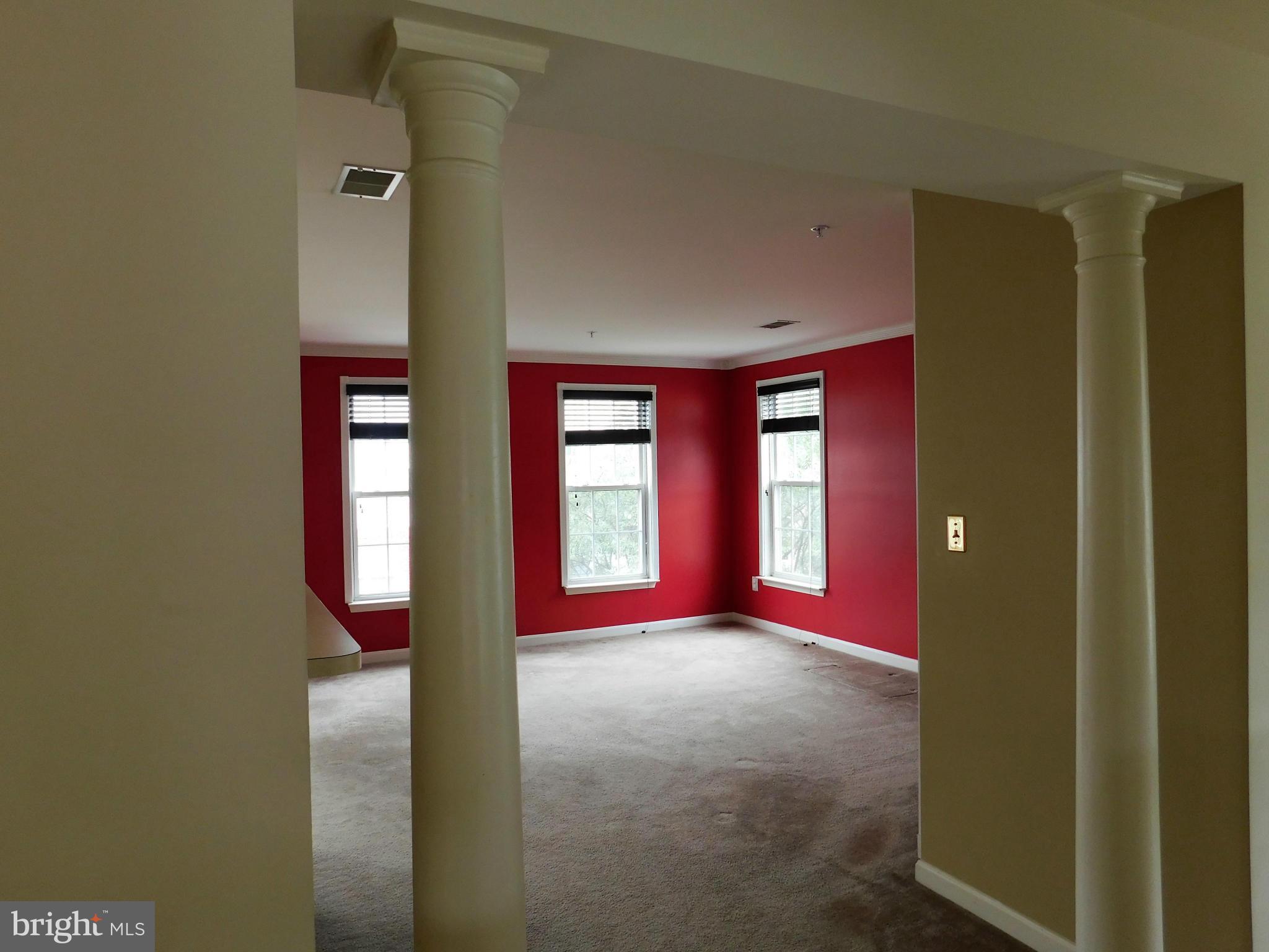 WOODVIEW VILLAGE WEST - Residential