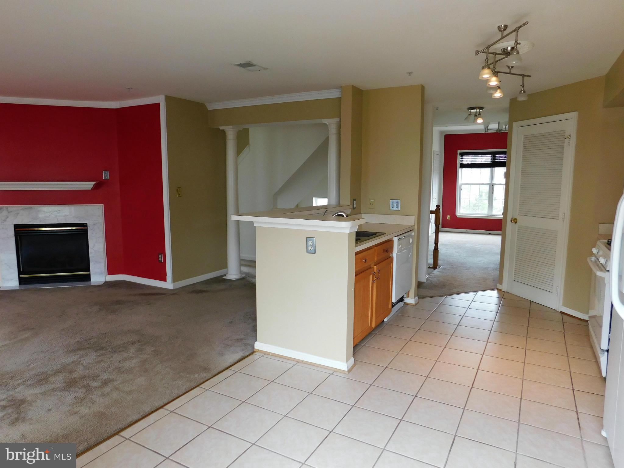 WOODVIEW VILLAGE WEST - Residential