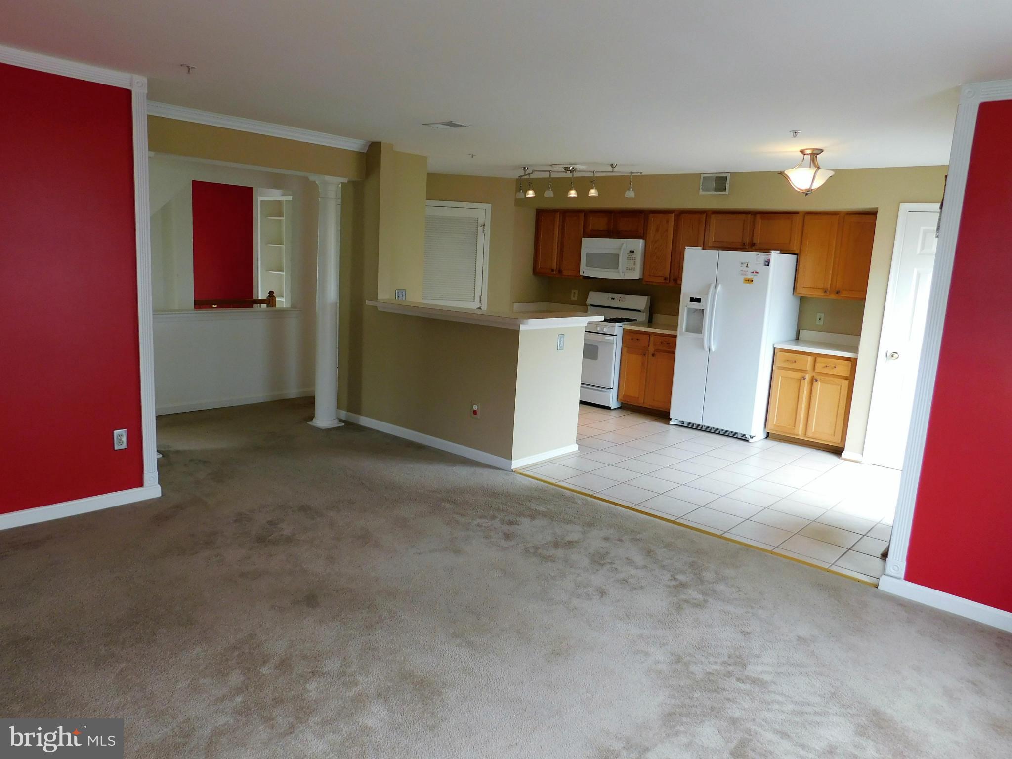 WOODVIEW VILLAGE WEST - Residential