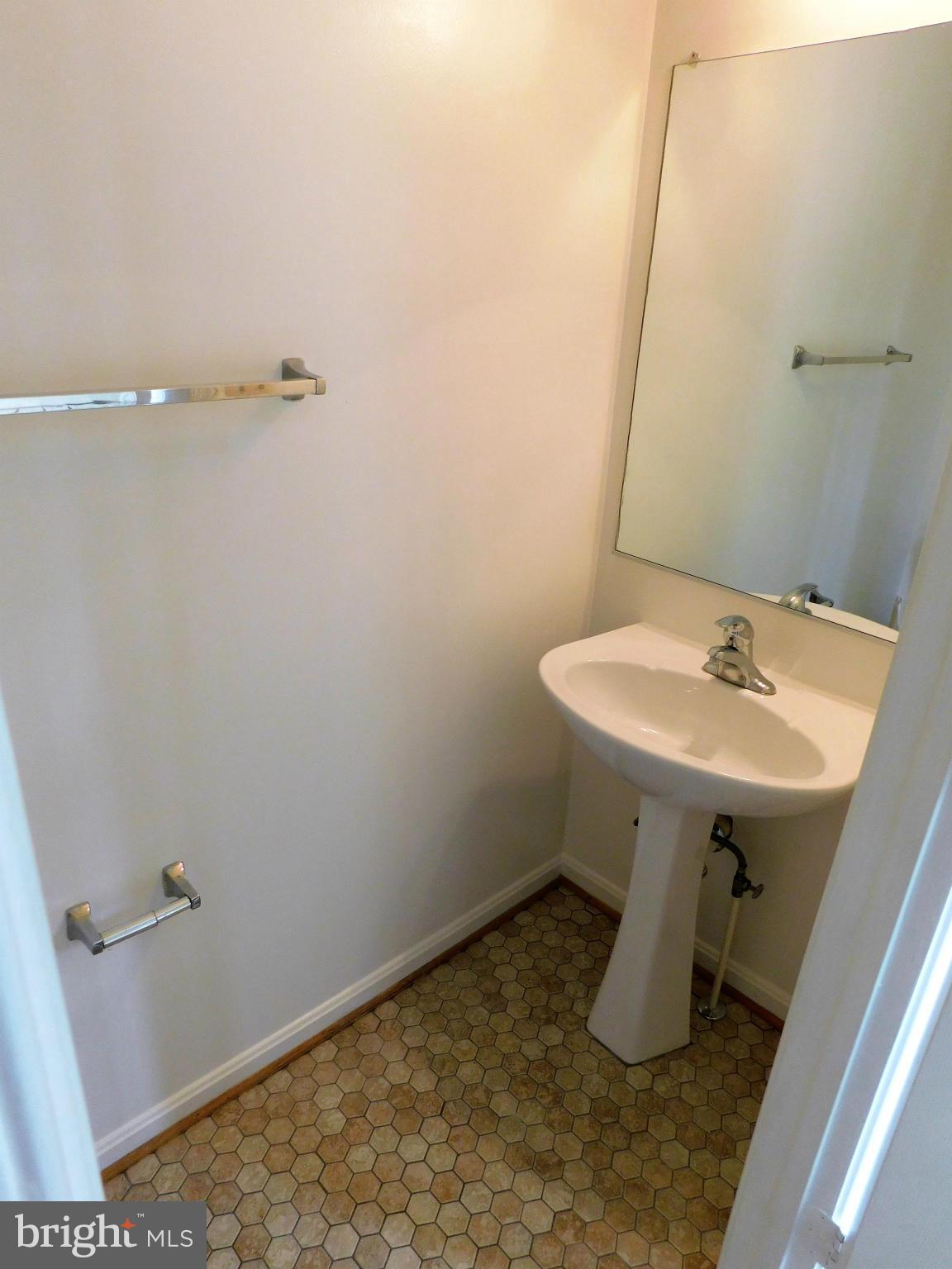 WOODVIEW VILLAGE WEST - Residential