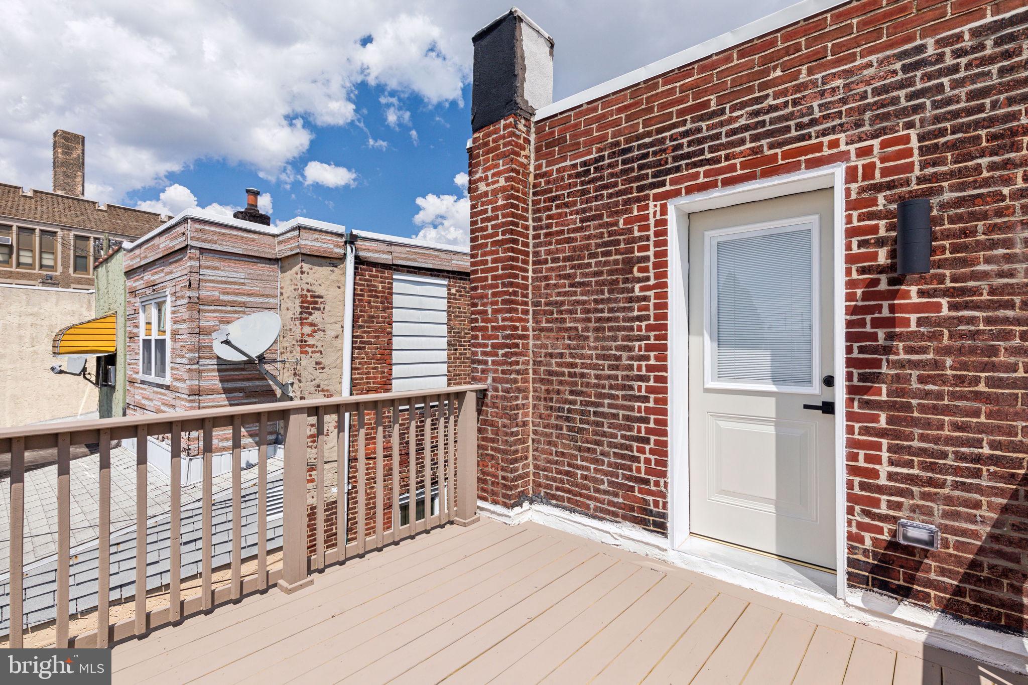 PORT RICHMOND - Residential