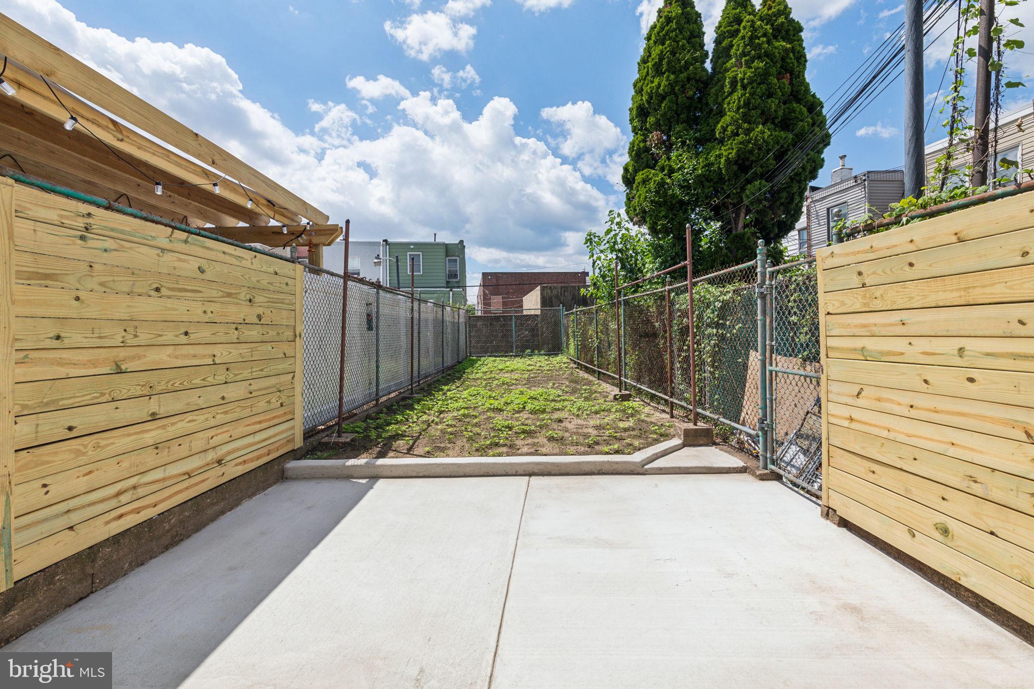 PORT RICHMOND - Residential