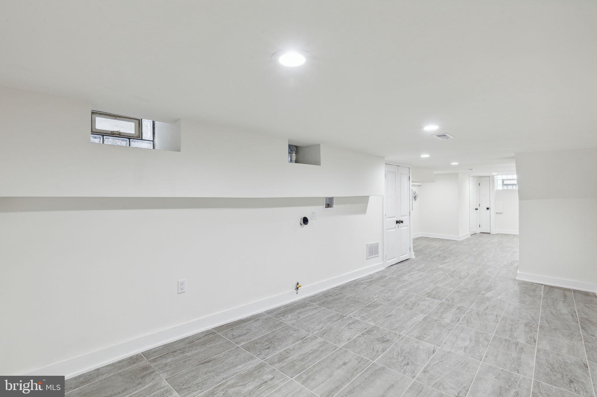 PORT RICHMOND - Residential