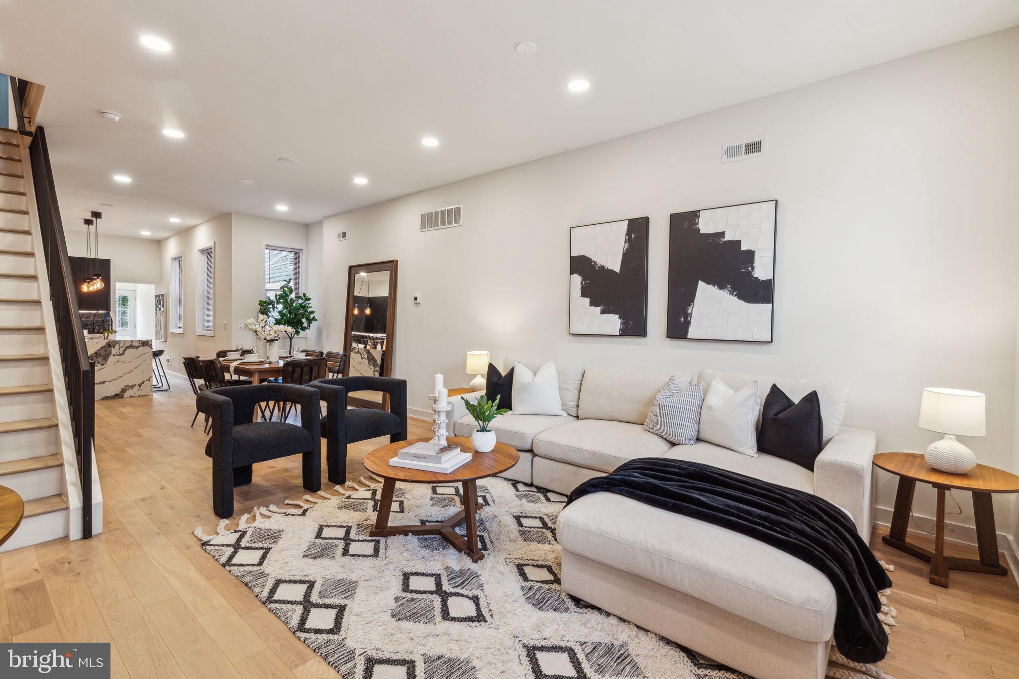 PORT RICHMOND - Residential