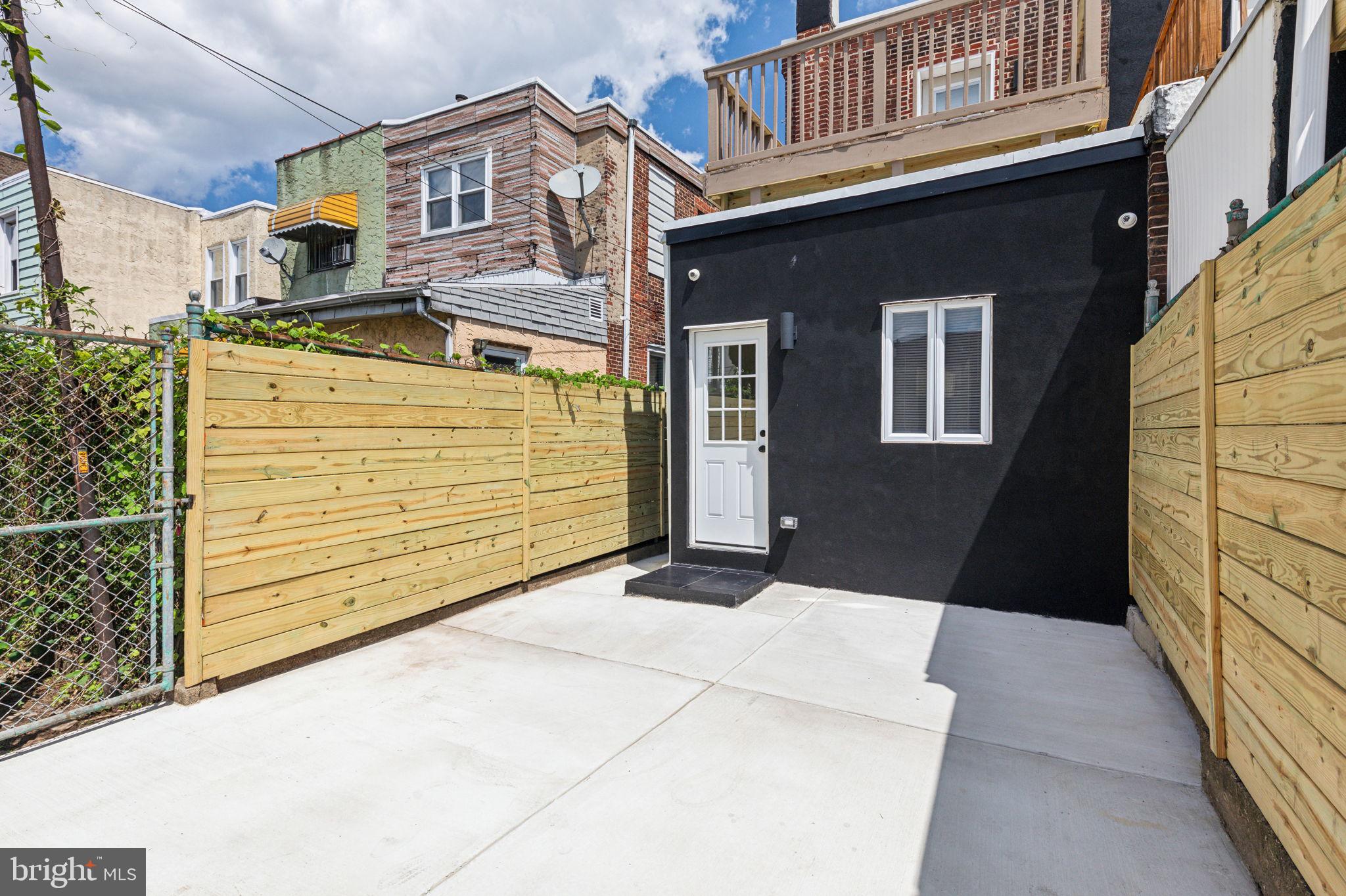 PORT RICHMOND - Residential