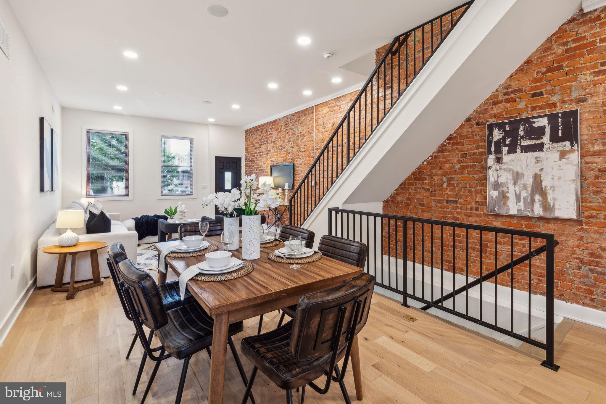 PORT RICHMOND - Residential