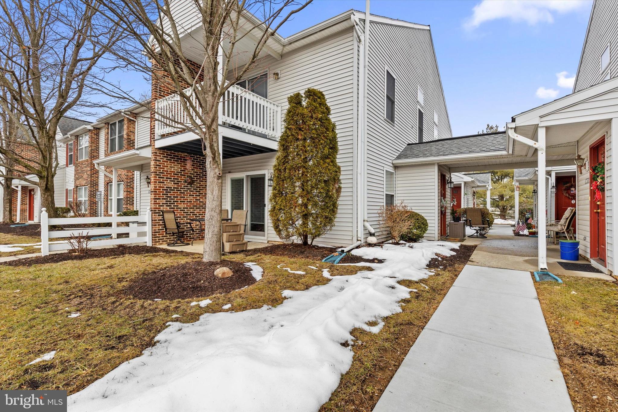 5807 HIDDEN LAKE DRIVE I