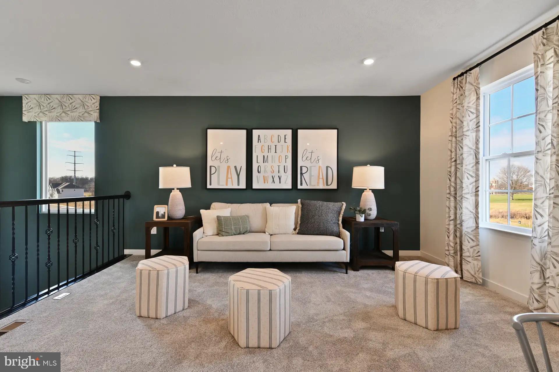 ABRAMS POINTE - Residential