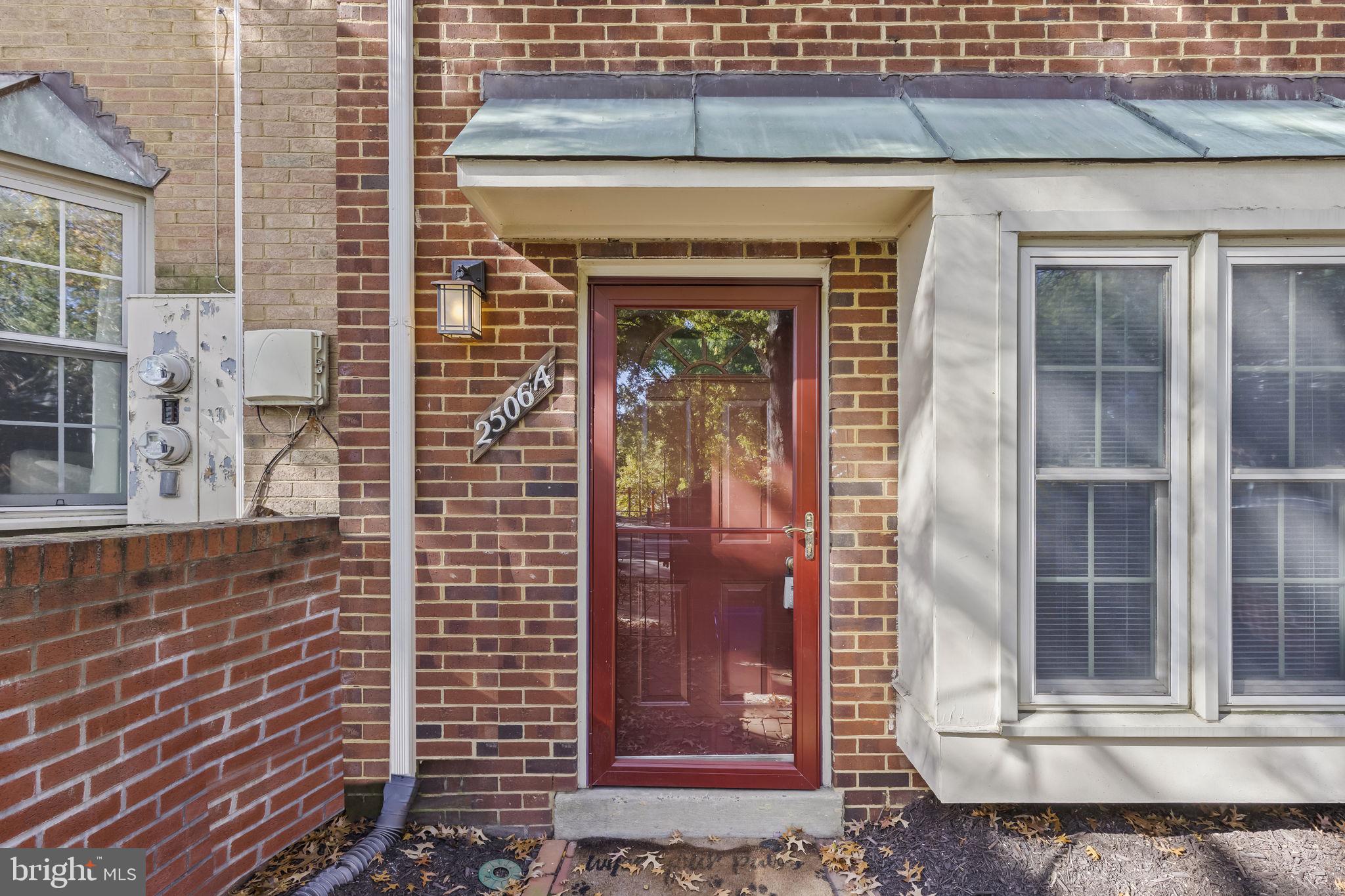 2506A FAIRFAX DRIVE