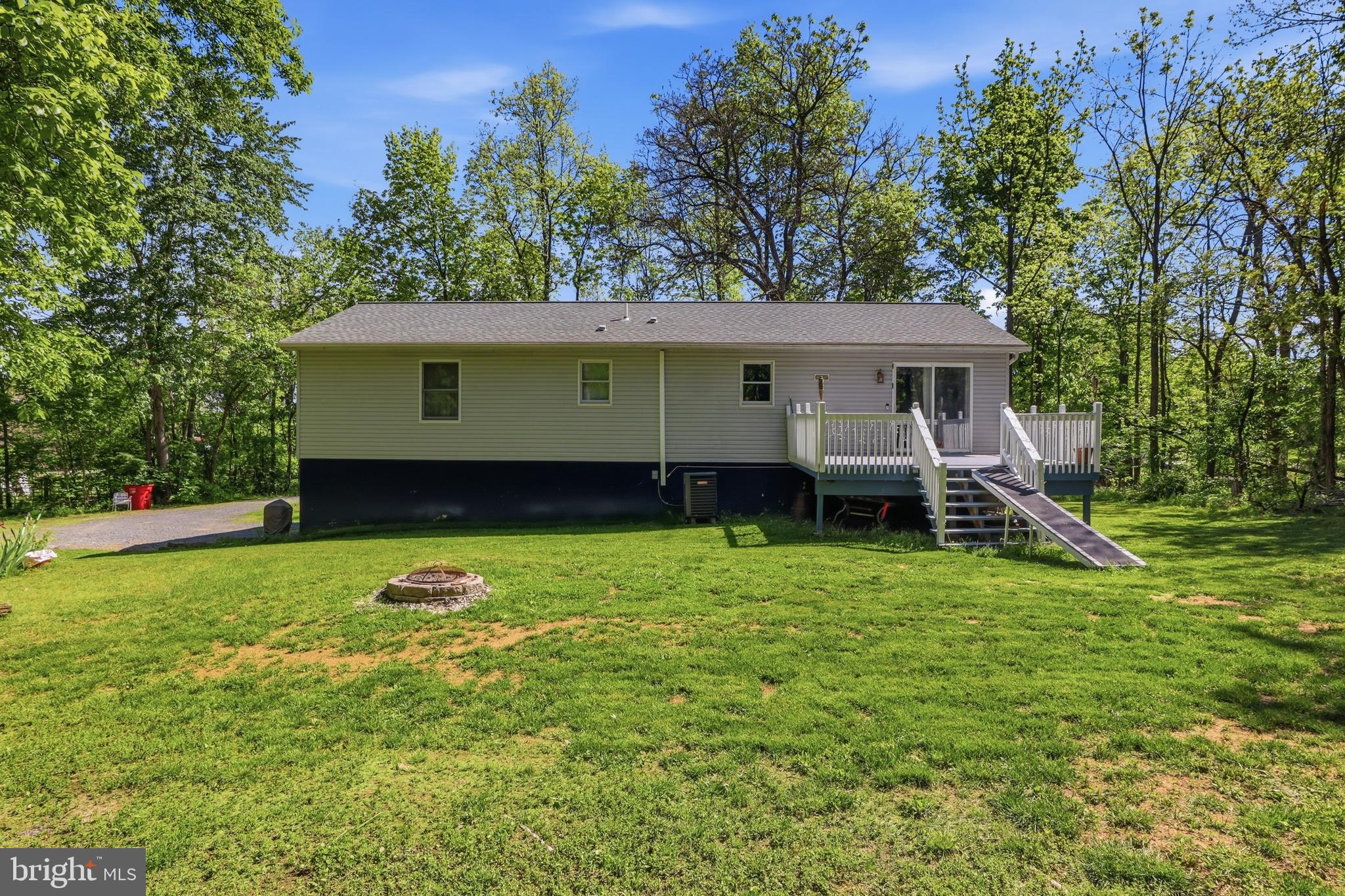 LAKE HERITAGE - Residential