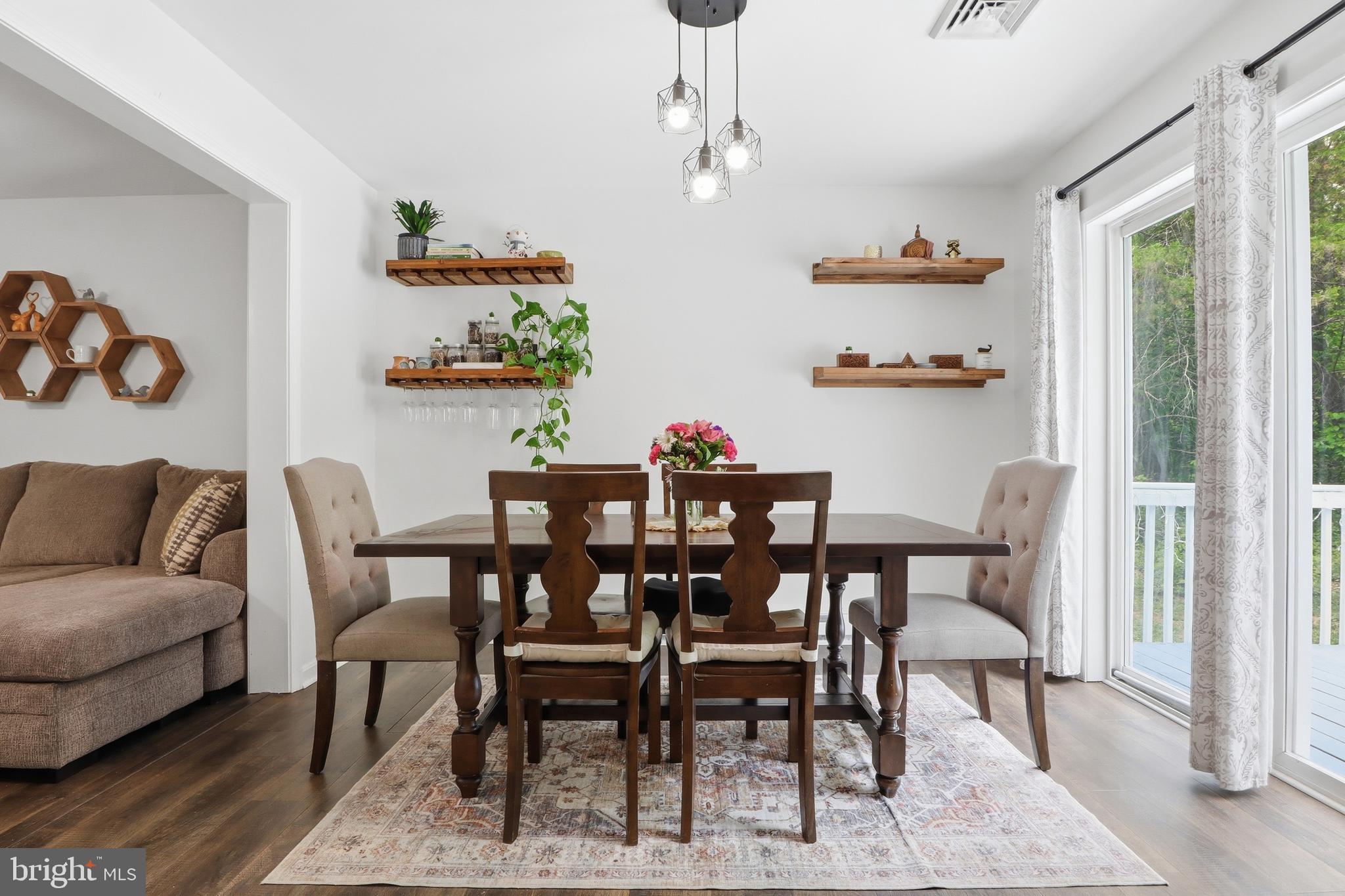 LAKE HERITAGE - Residential