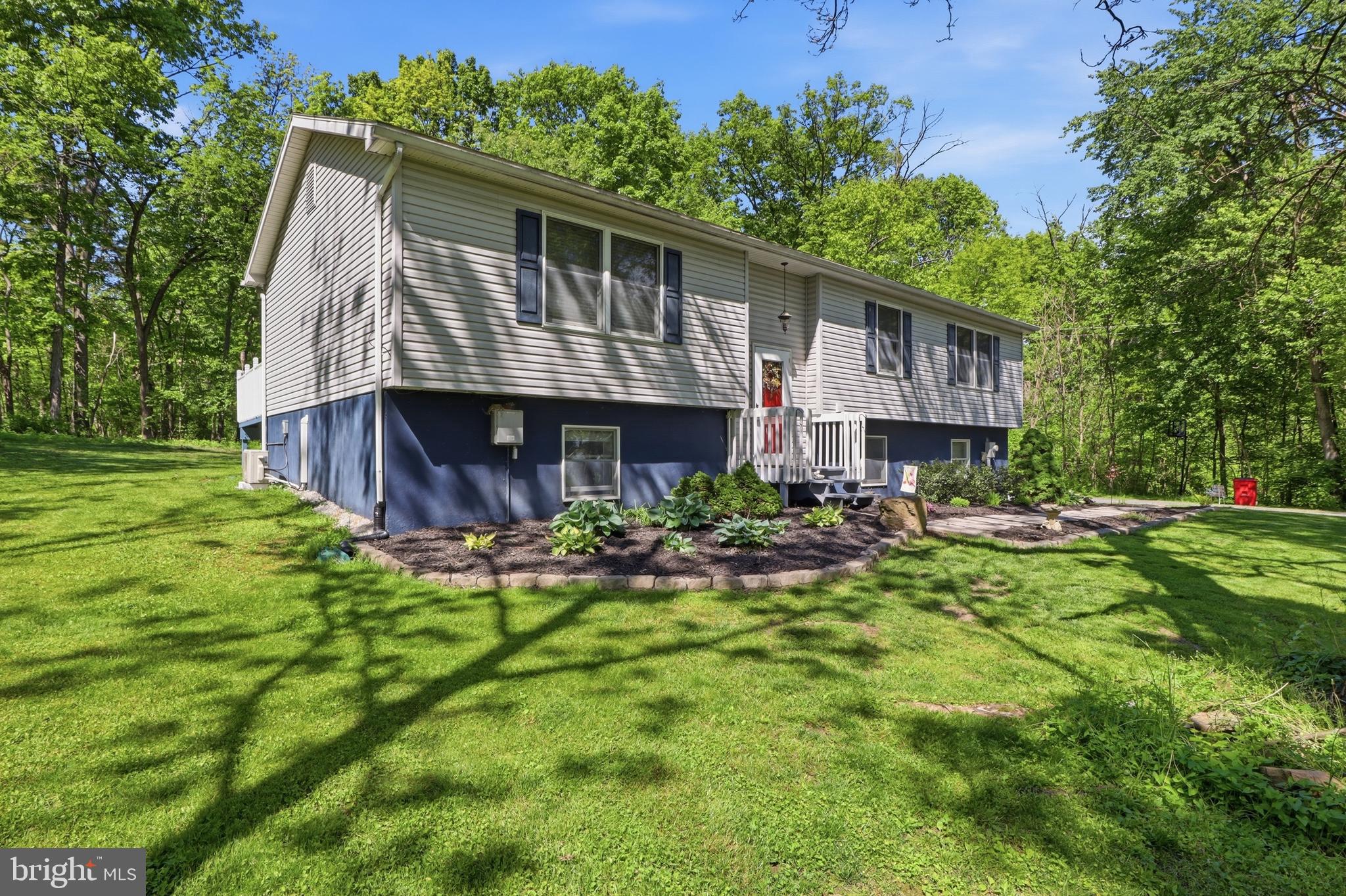 LAKE HERITAGE - Residential