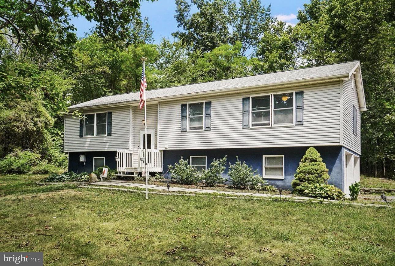 LAKE HERITAGE - Residential