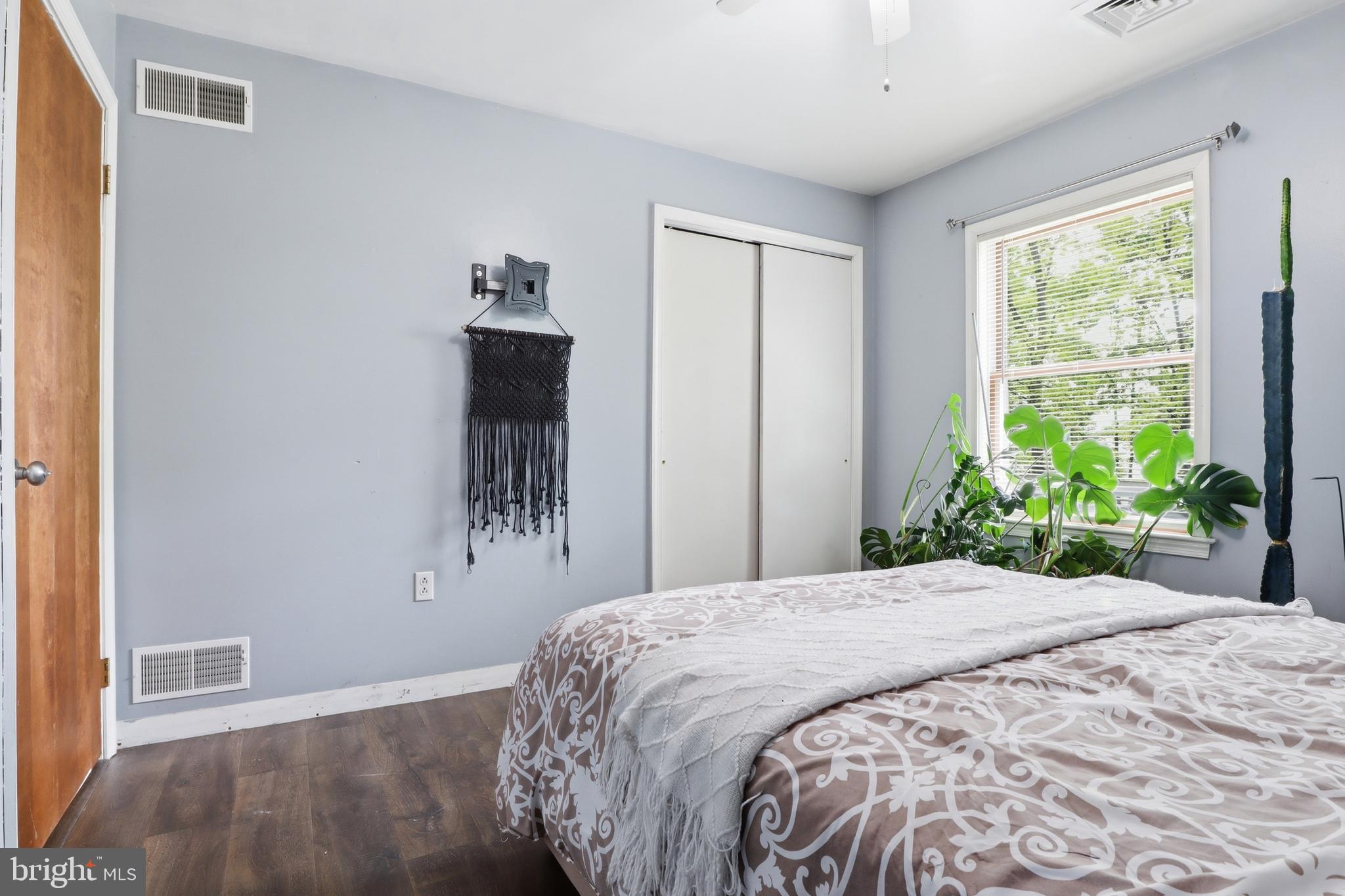 LAKE HERITAGE - Residential