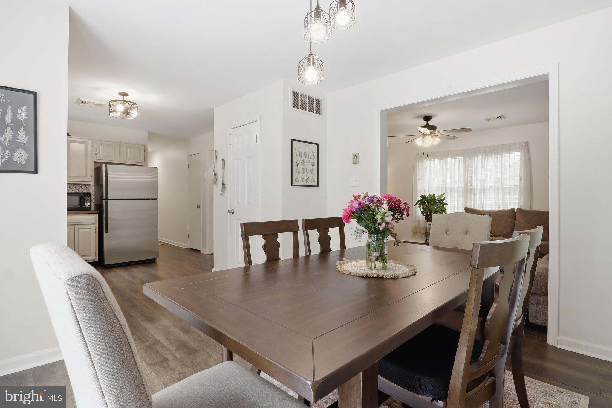 LAKE HERITAGE - Residential