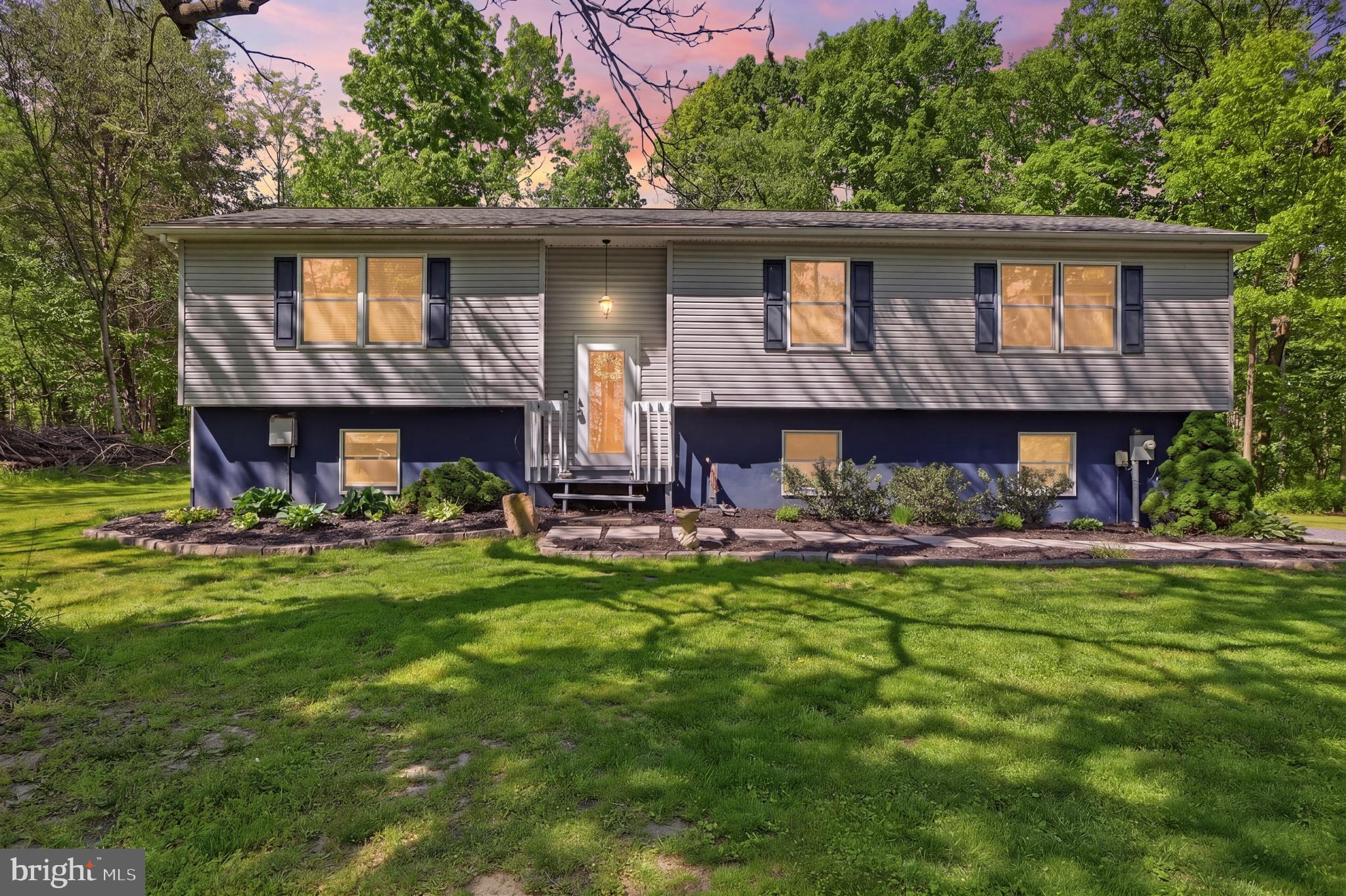 LAKE HERITAGE - Residential