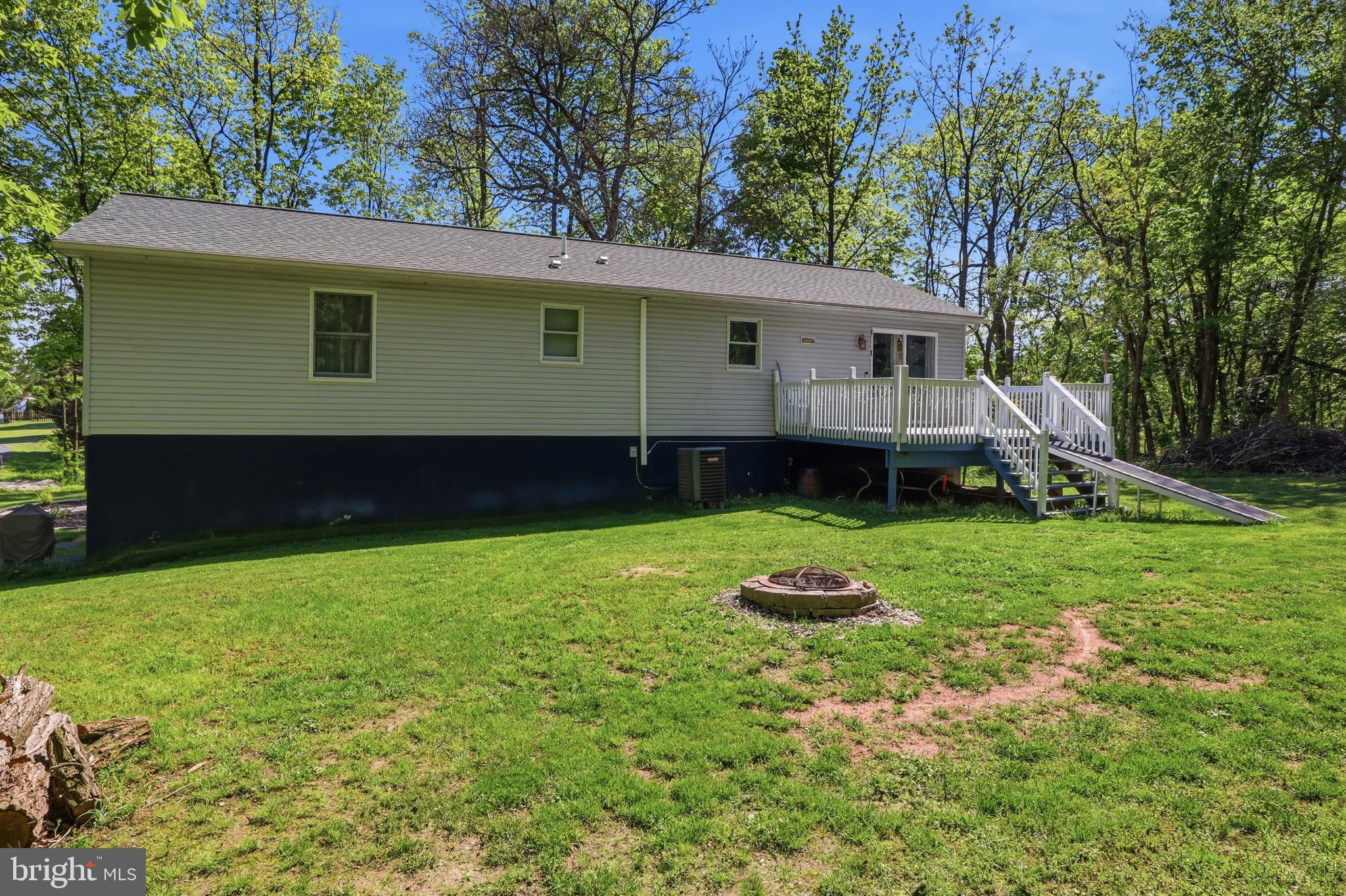 LAKE HERITAGE - Residential