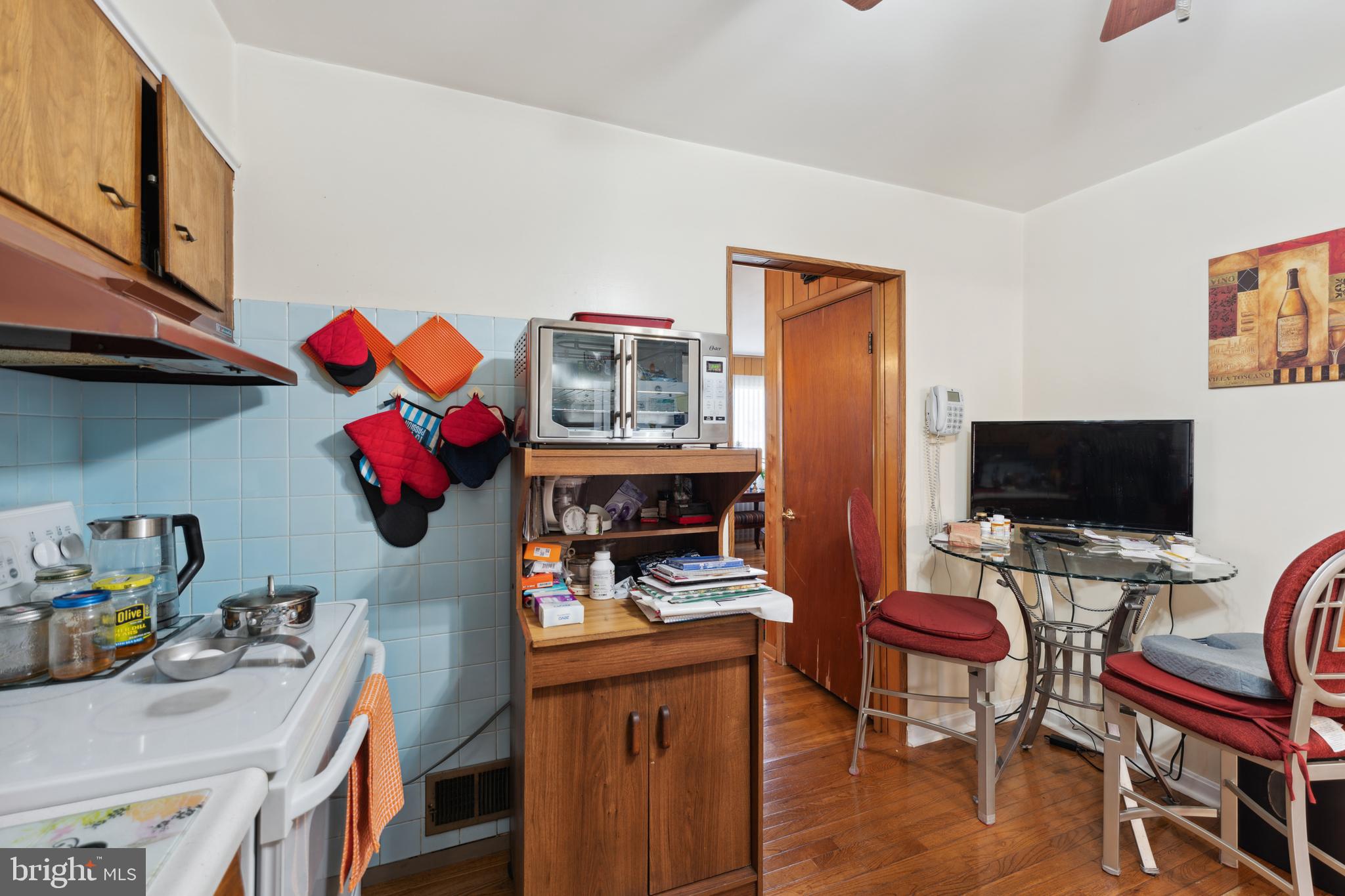 WHITFIELD KNOLLS - Residential