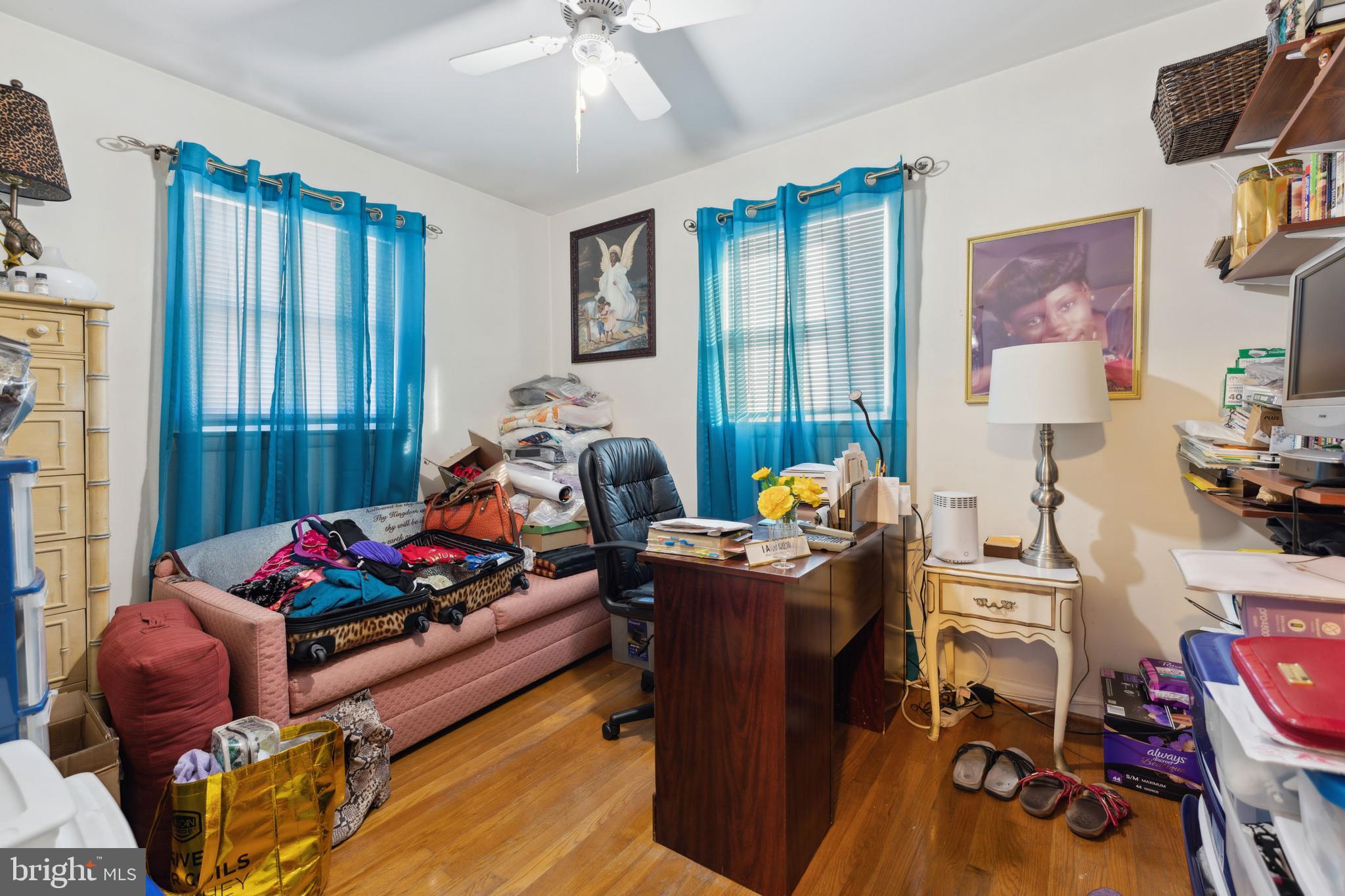 WHITFIELD KNOLLS - Residential